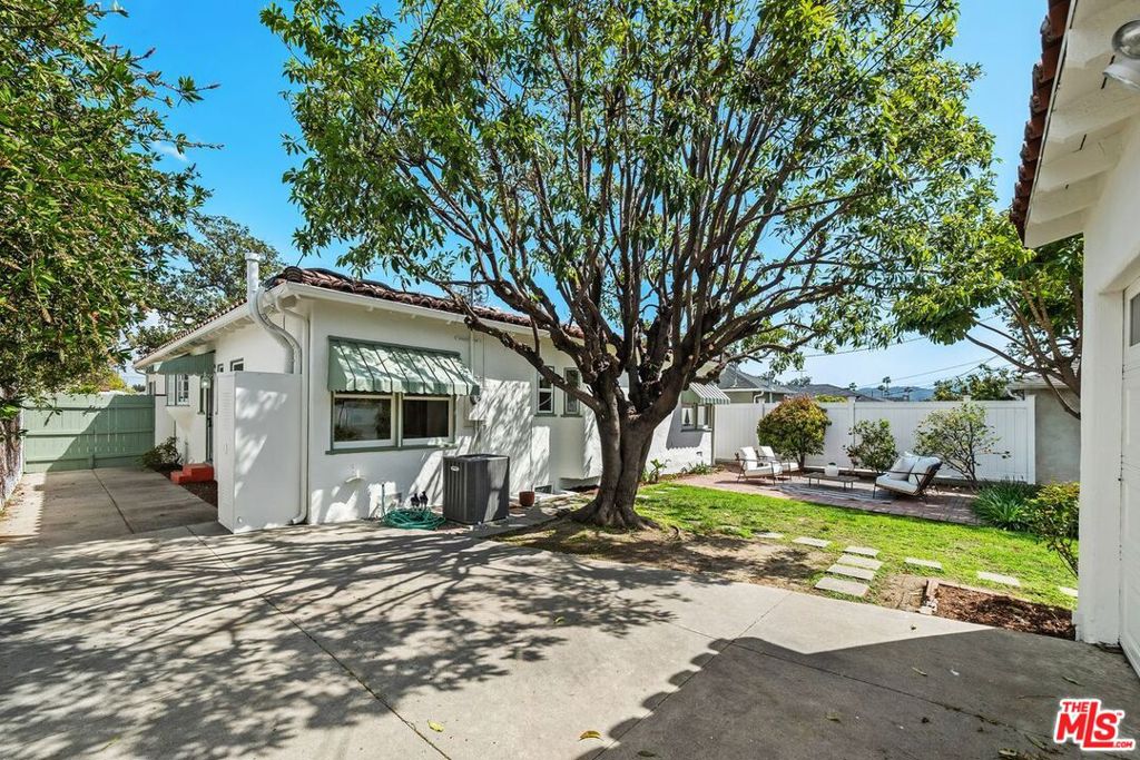 1219 Graynold Avenue