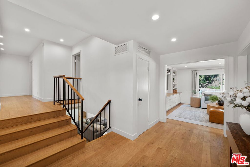 411 Meadowview Drive