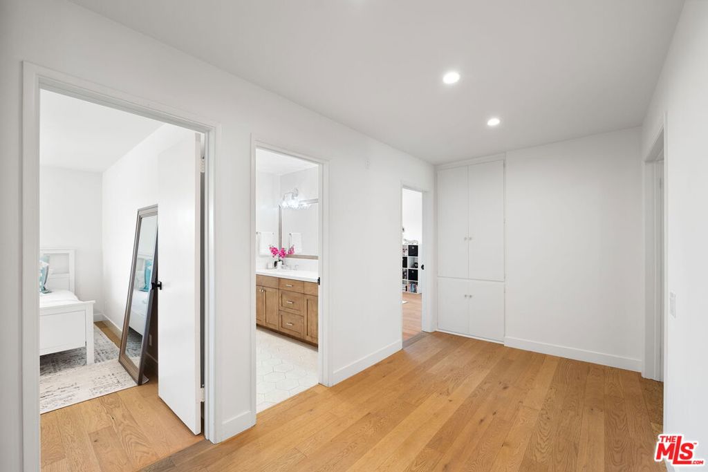 411 Meadowview Drive