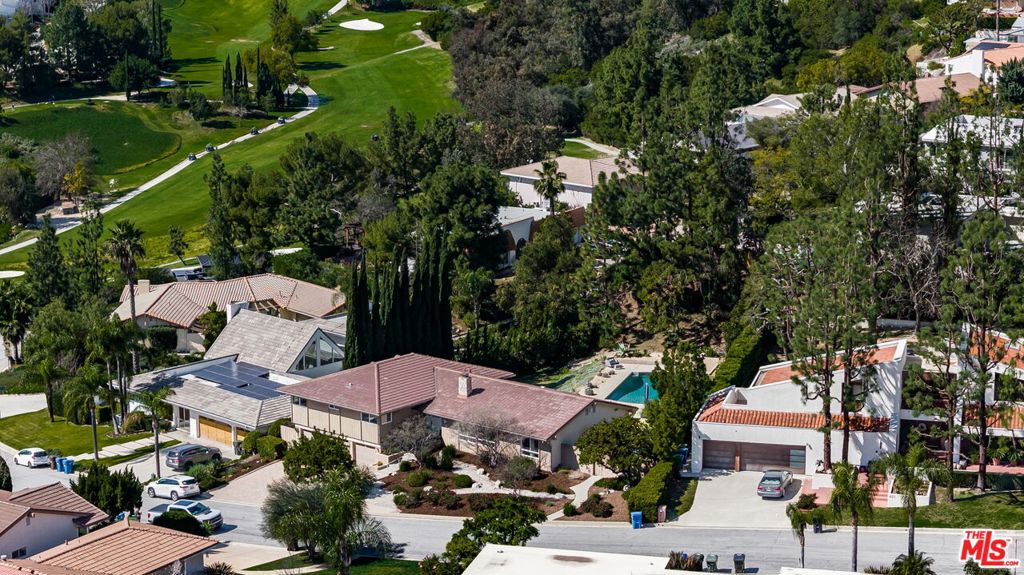 411 Meadowview Drive