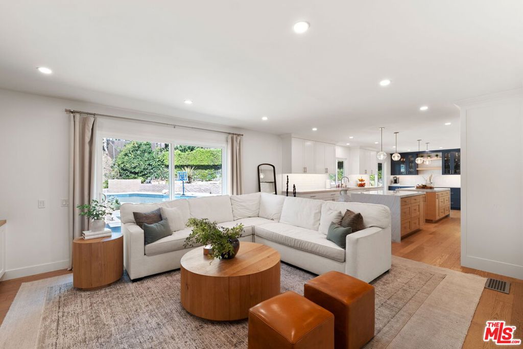 411 Meadowview Drive