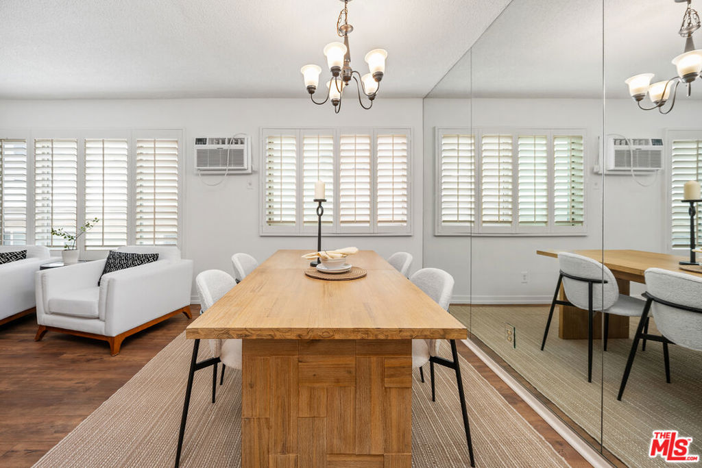 1951 Malcolm Avenue 206