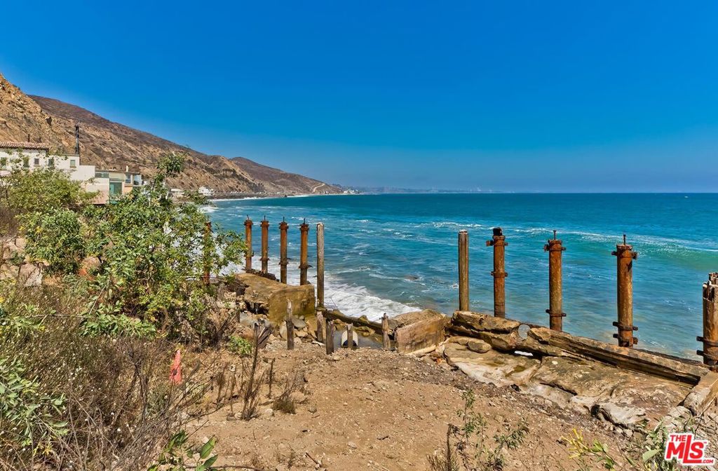 19848 Pacific Coast Highway