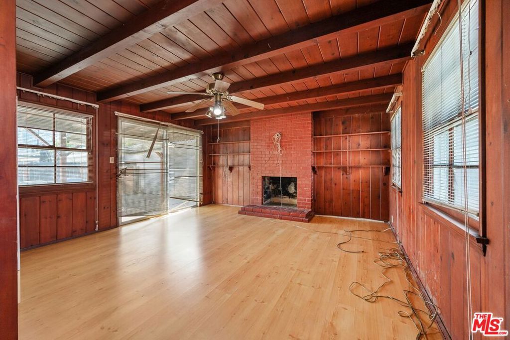 3011 Sentney Avenue