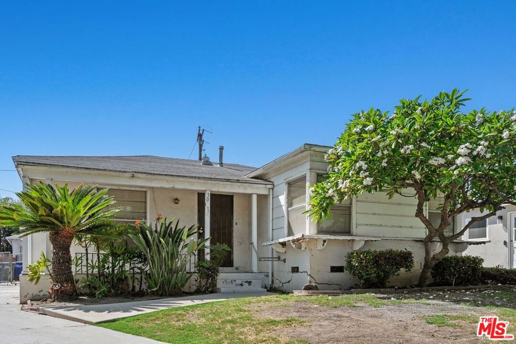 3011 Sentney Avenue