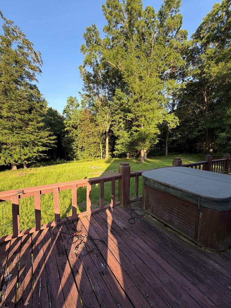 895 County Road 200