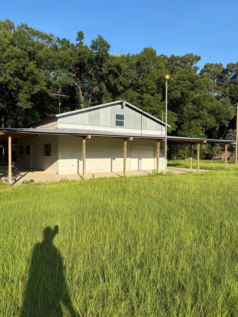 895 County Road 200