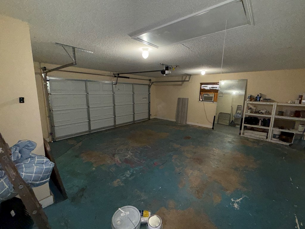 206 Sussex Ave