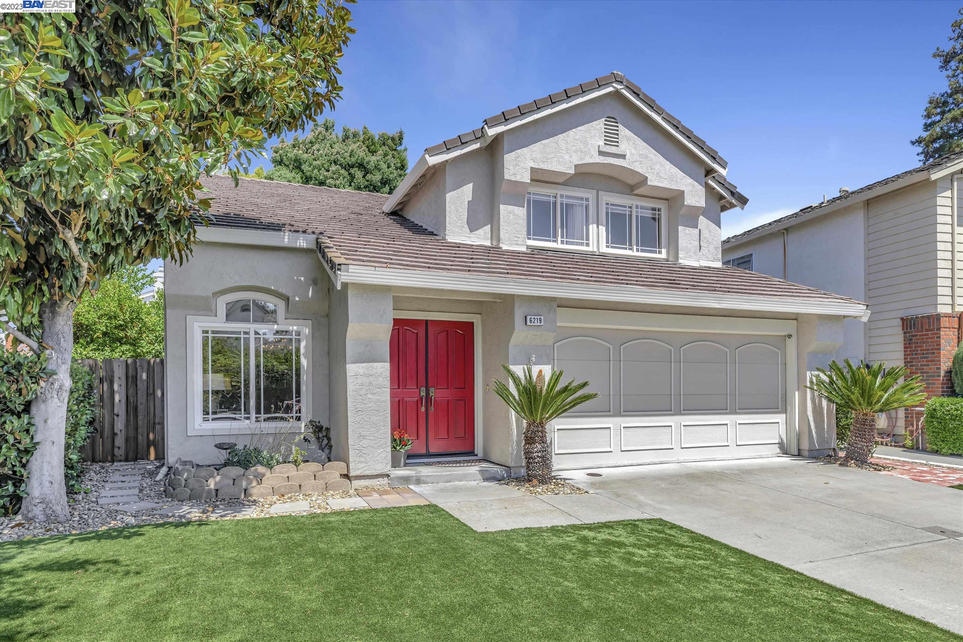 6219 Camino Del Lago