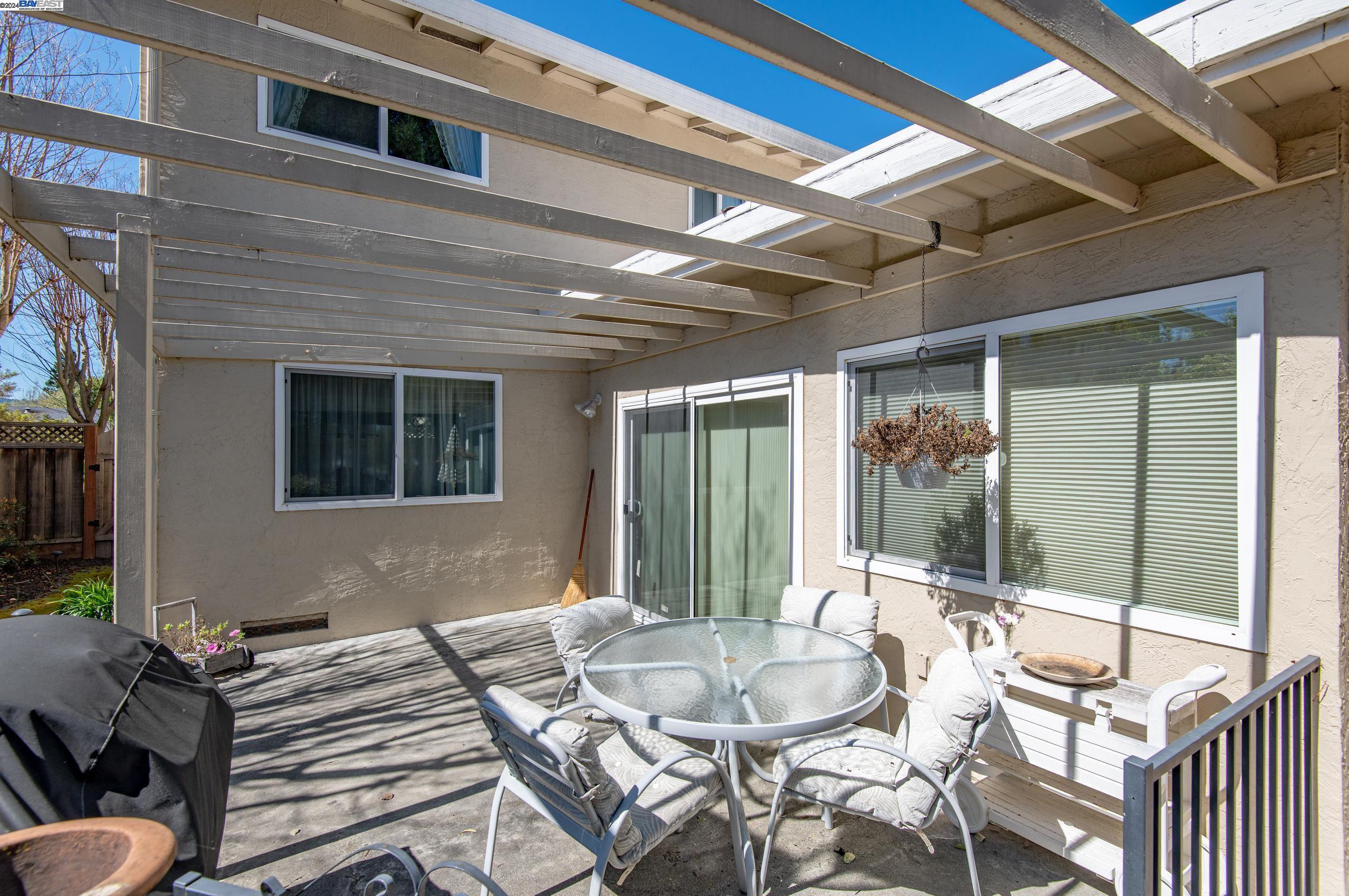 2380 Willet Way