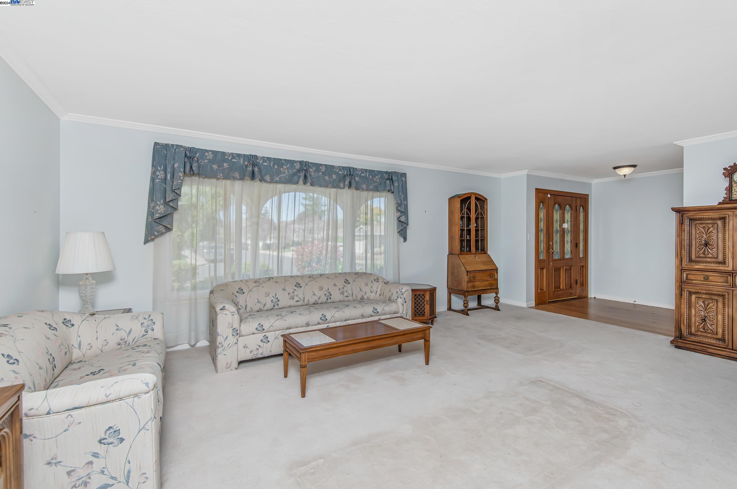 2380 Willet Way
