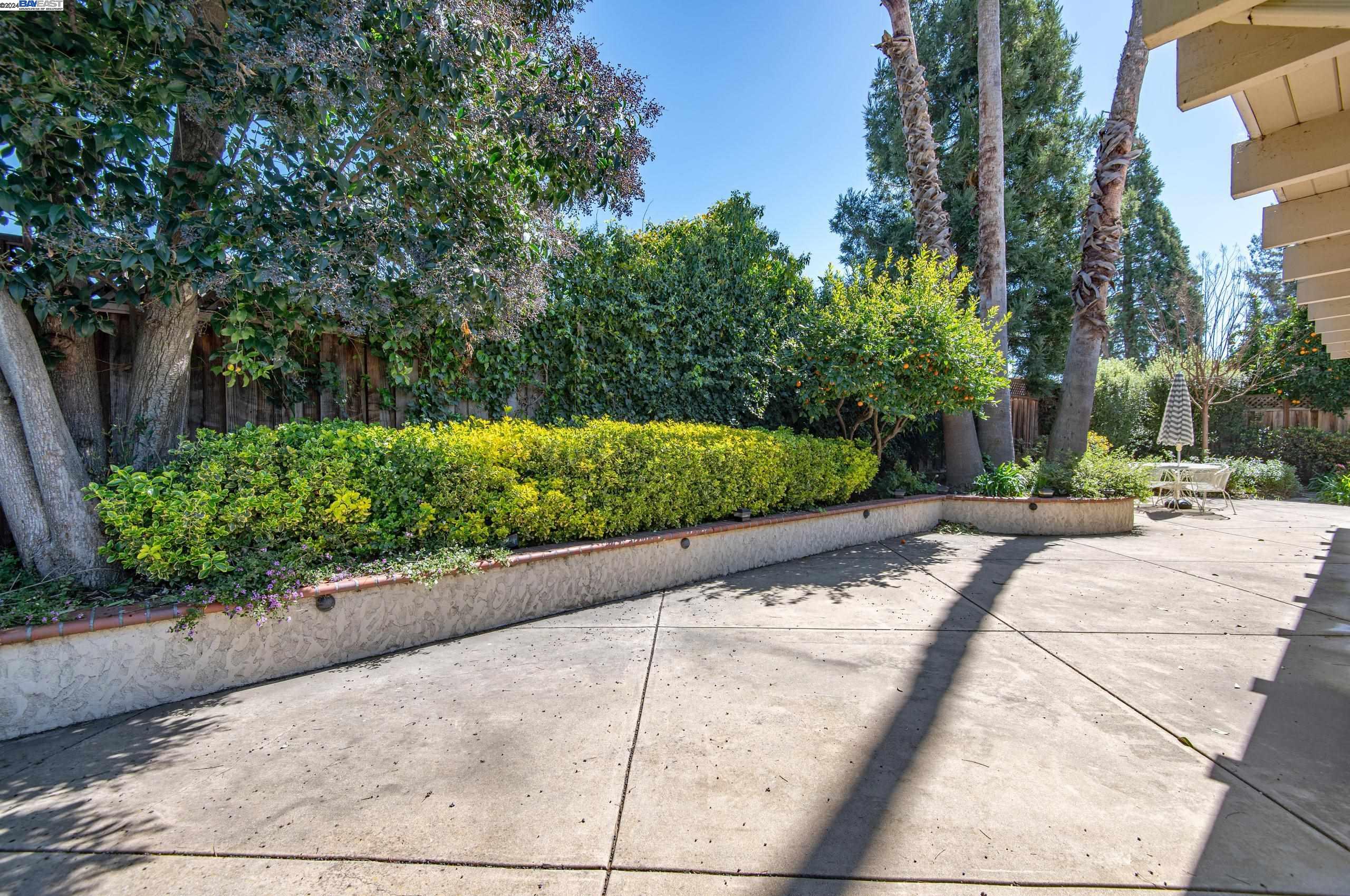 2380 Willet Way