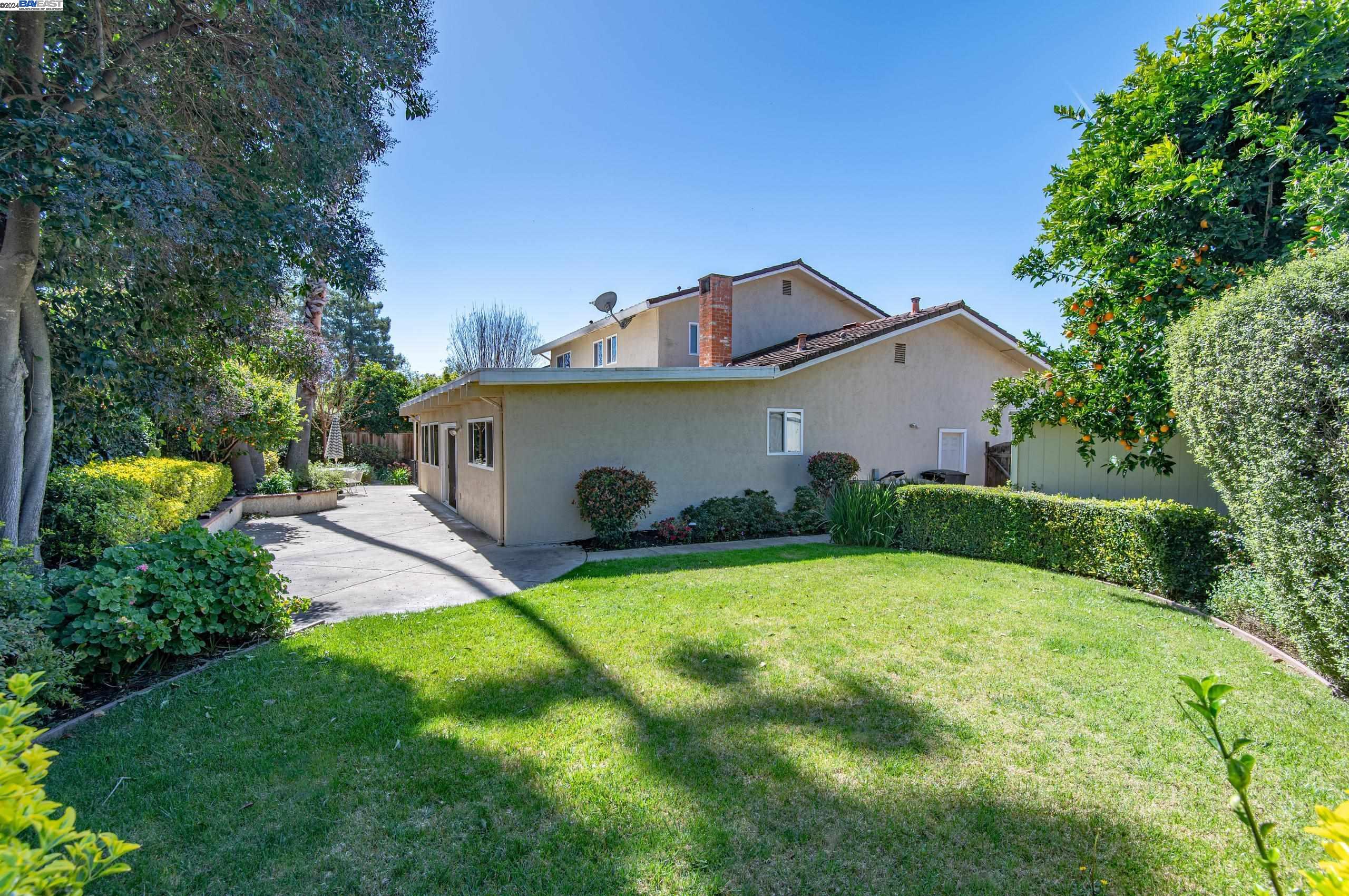 2380 Willet Way