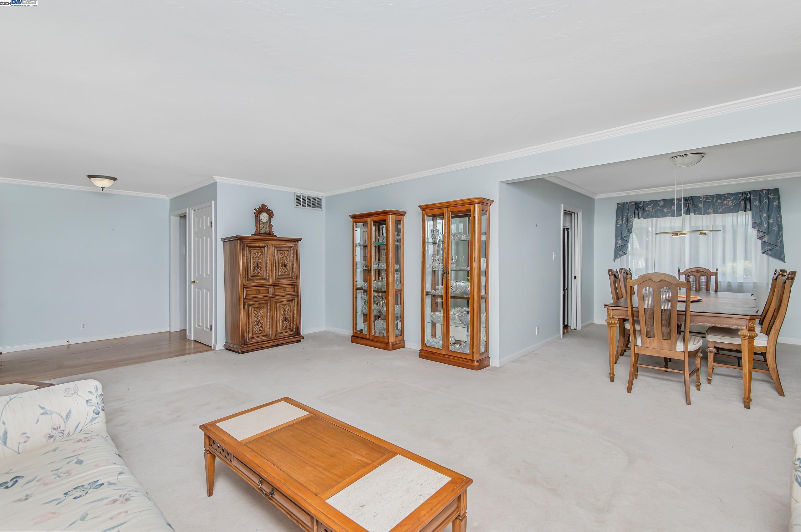 2380 Willet Way