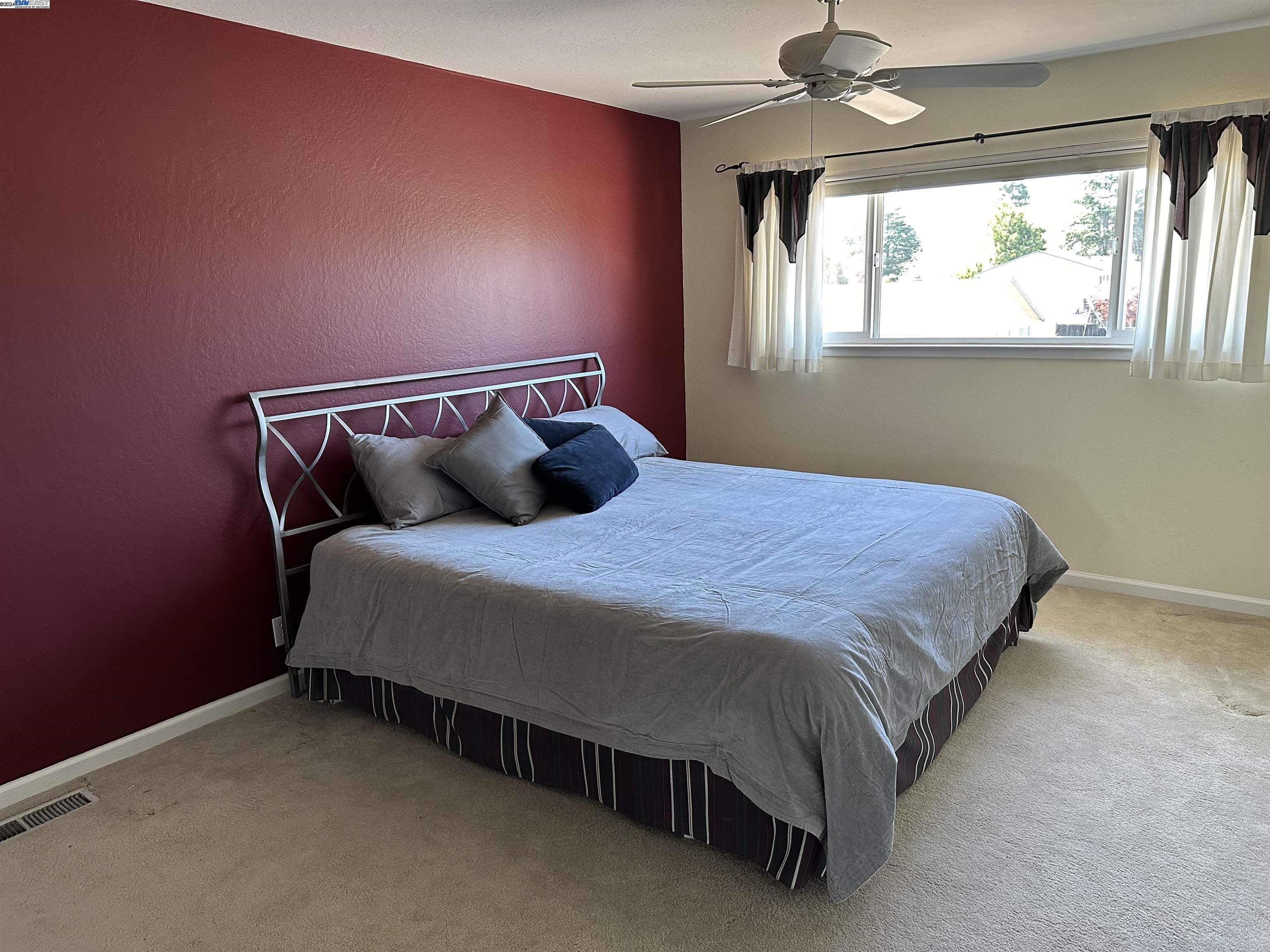 2380 Willet Way