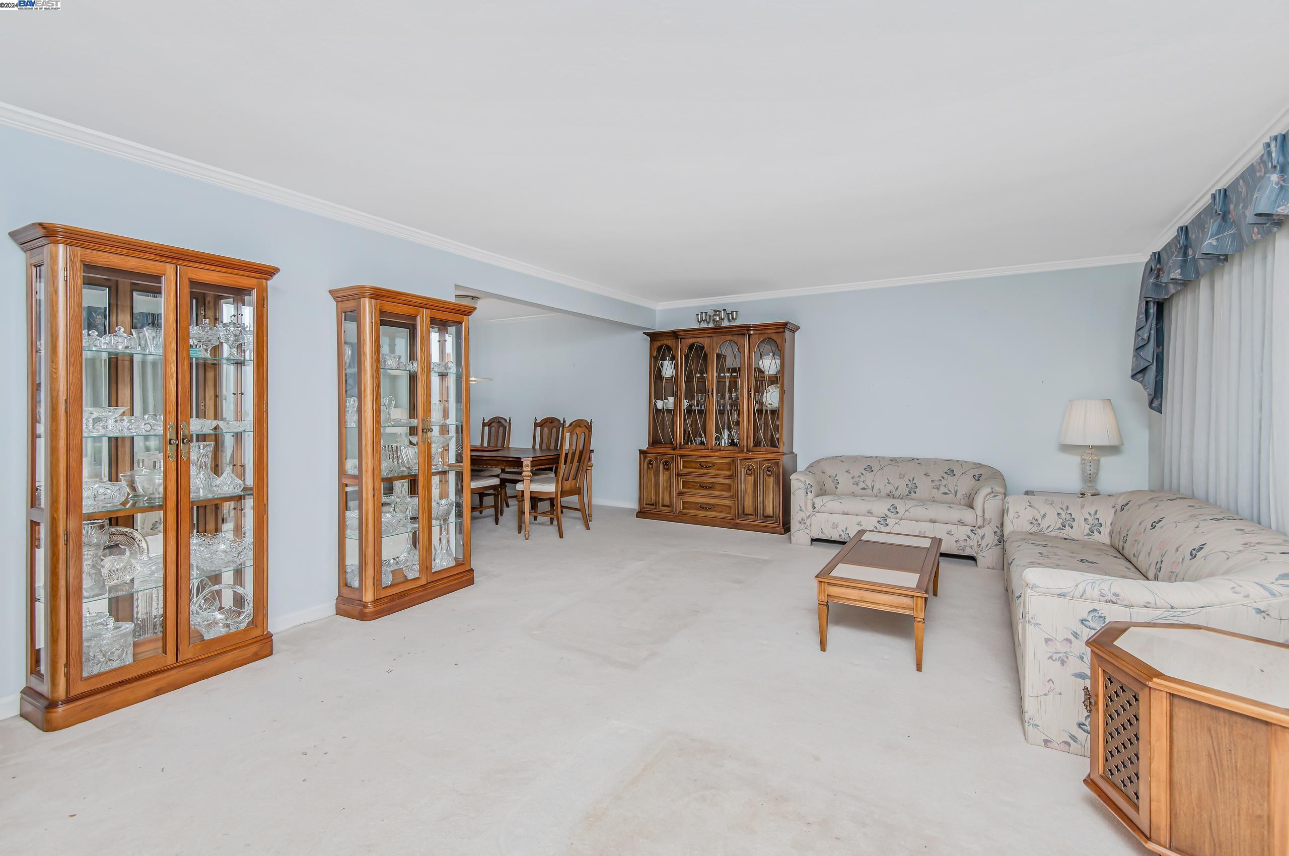 2380 Willet Way