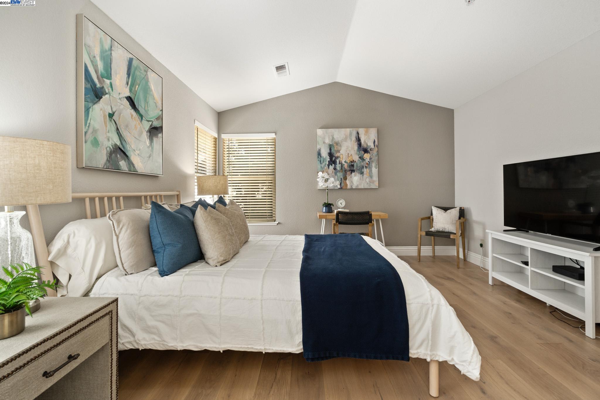 5551 Anita Ct