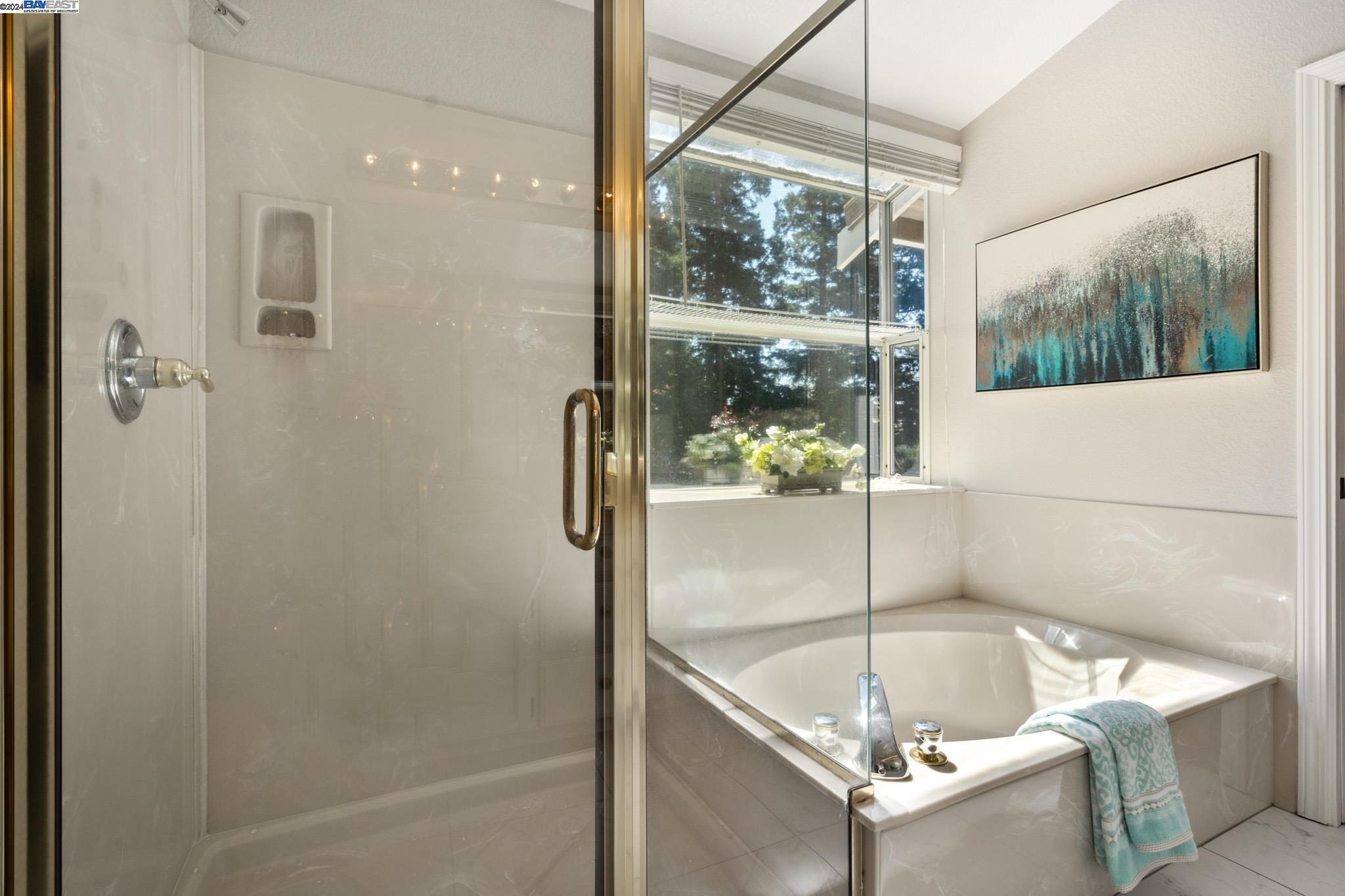 5551 Anita Ct