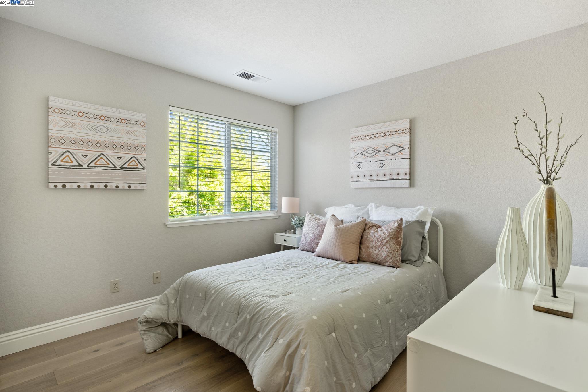 5551 Anita Ct