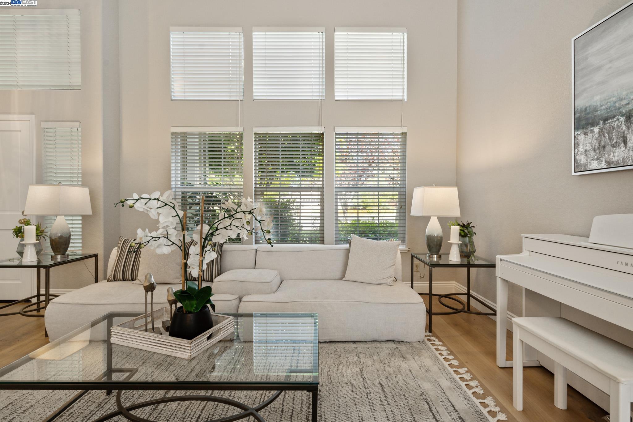 5551 Anita Ct