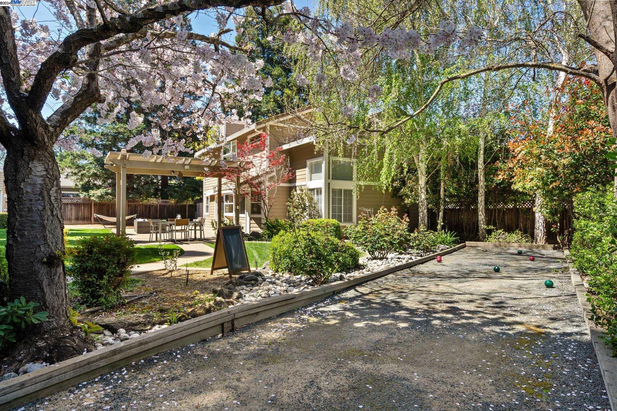 5551 Anita Ct