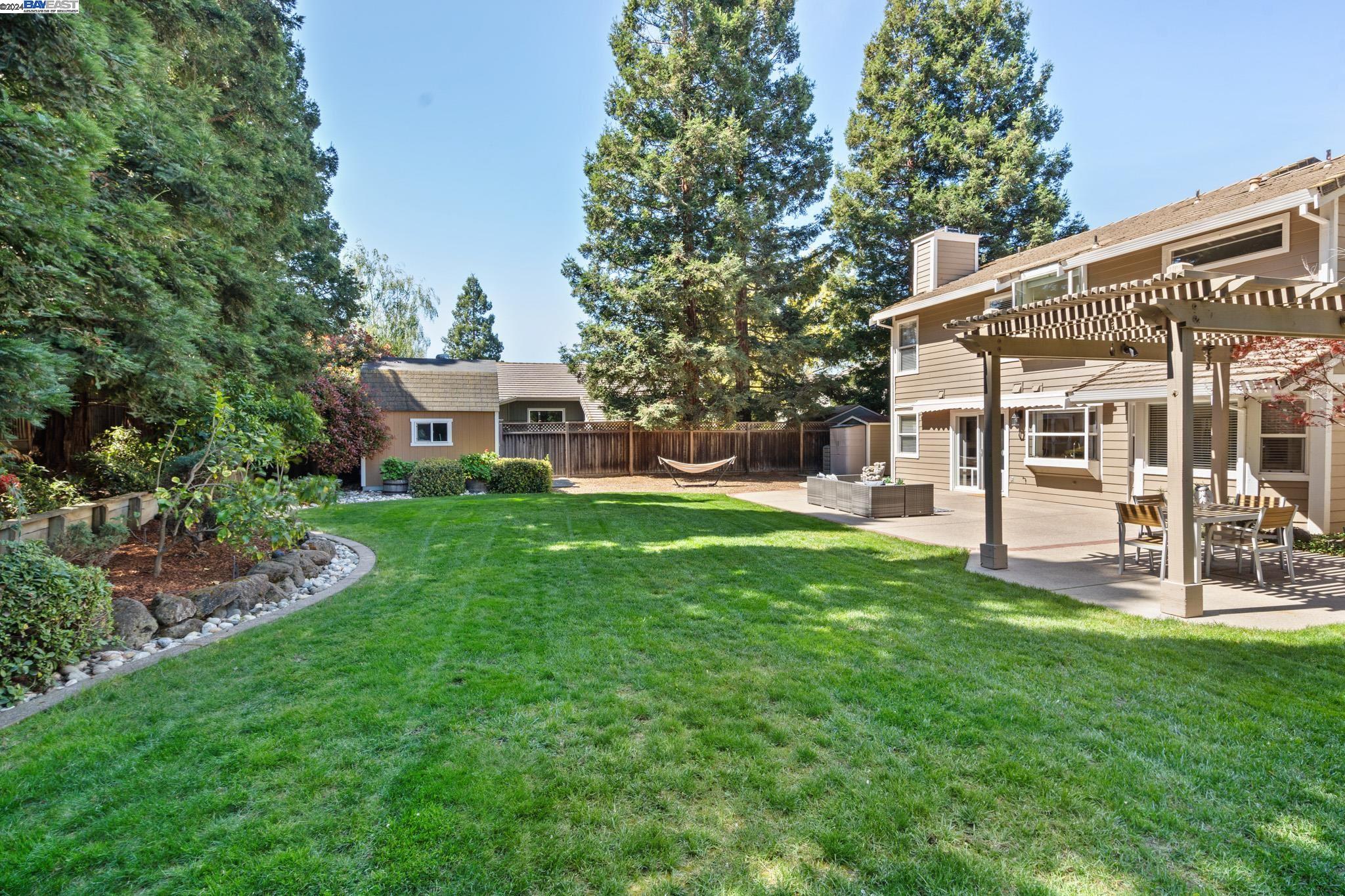 5551 Anita Ct