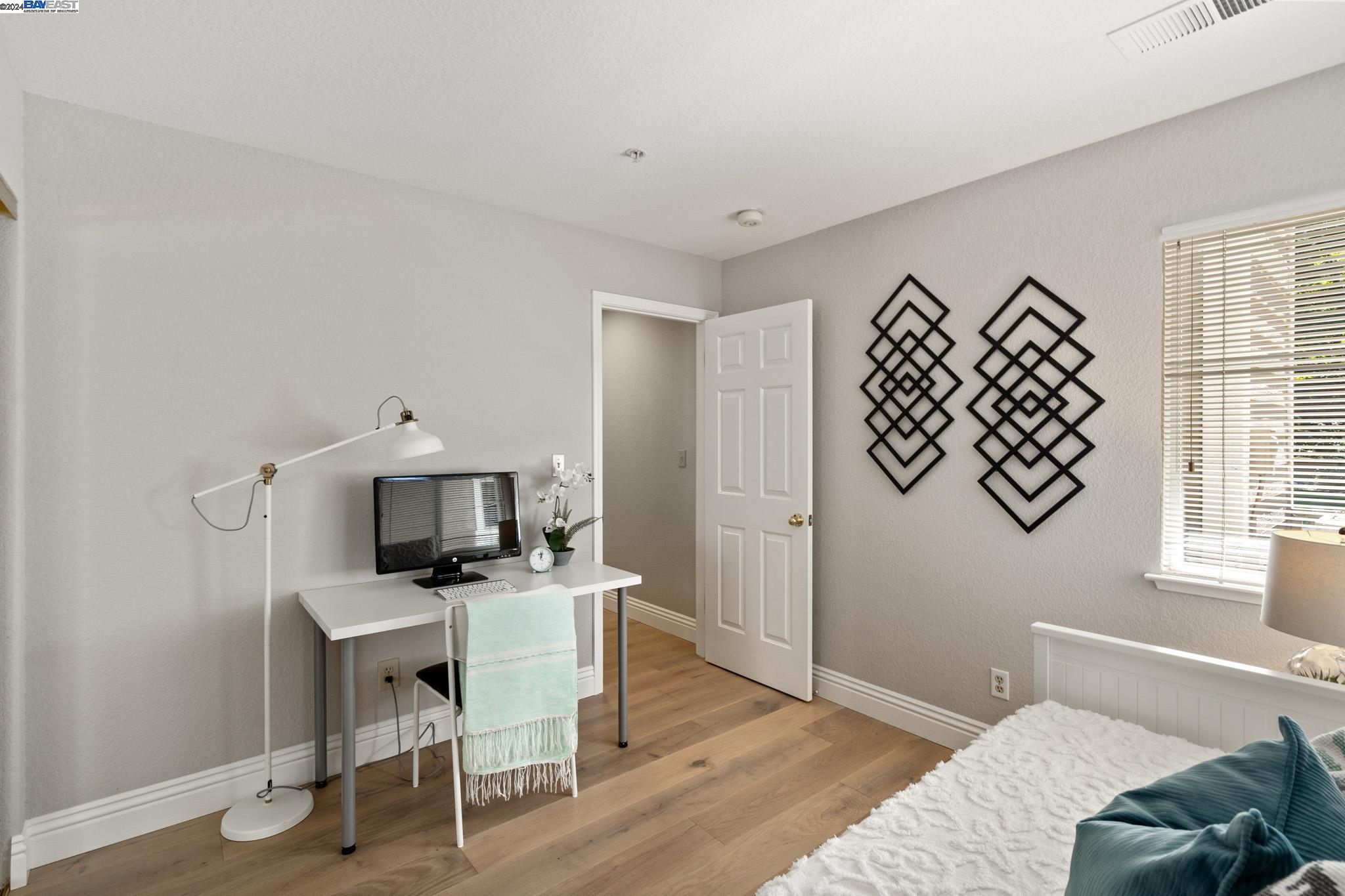 5551 Anita Ct