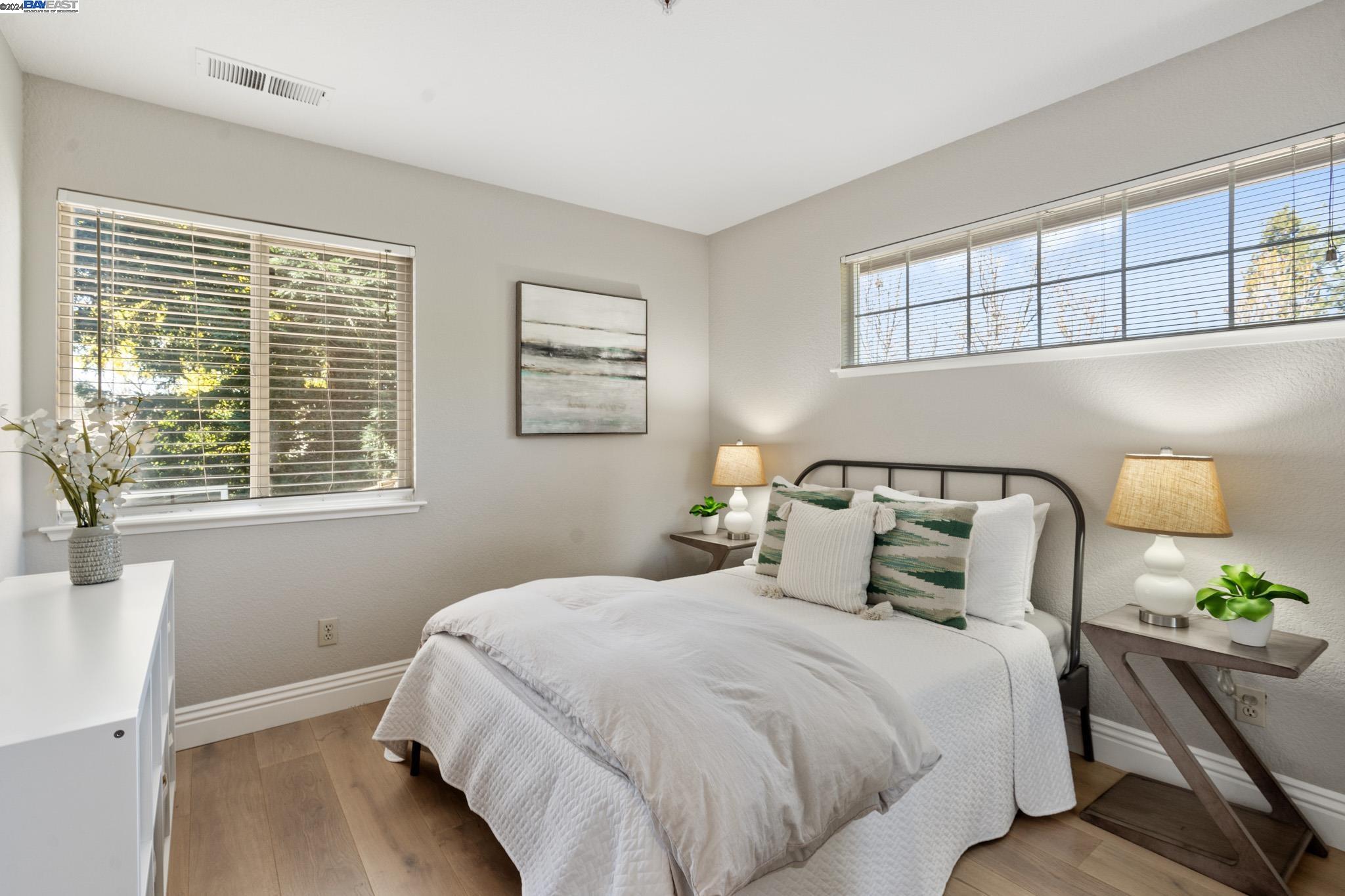 5551 Anita Ct