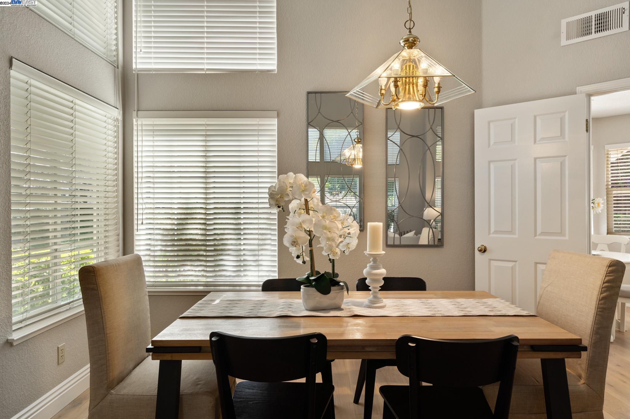5551 Anita Ct
