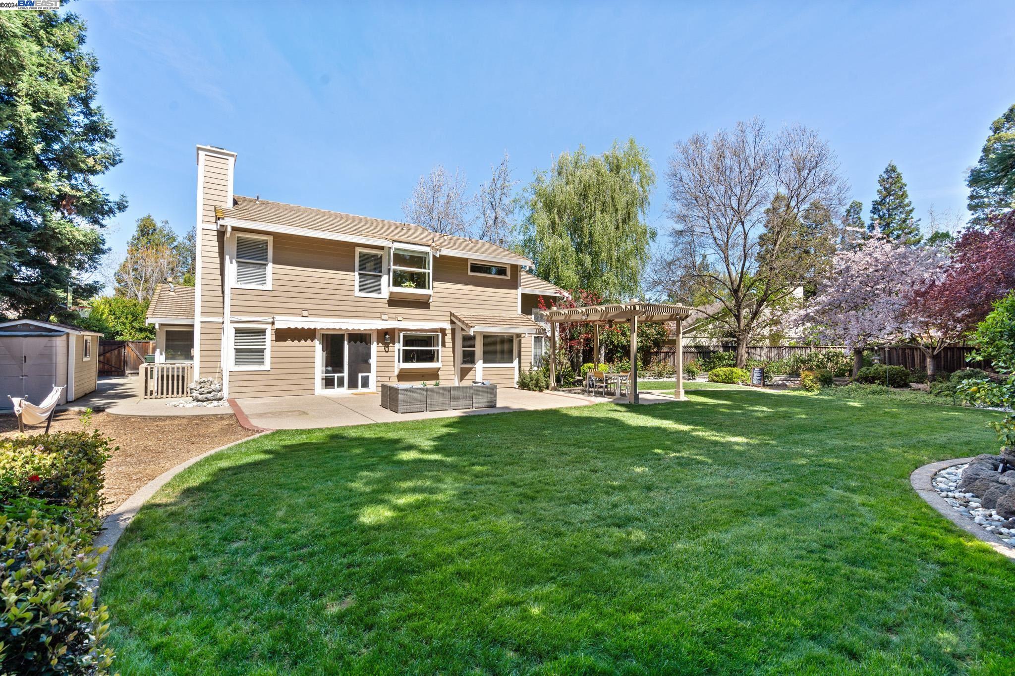 5551 Anita Ct