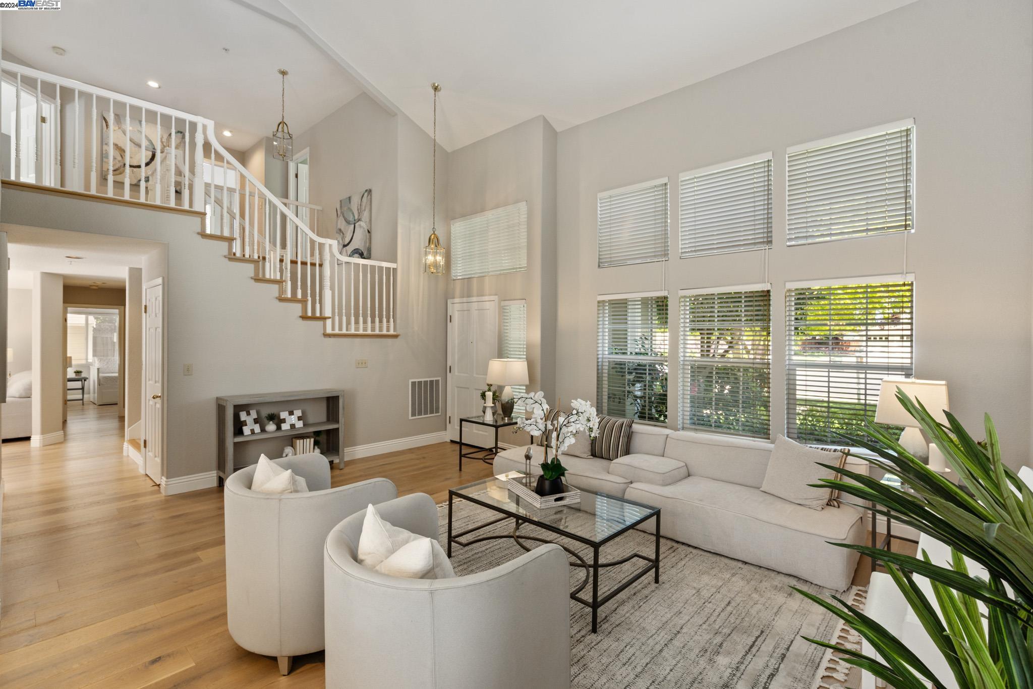 5551 Anita Ct