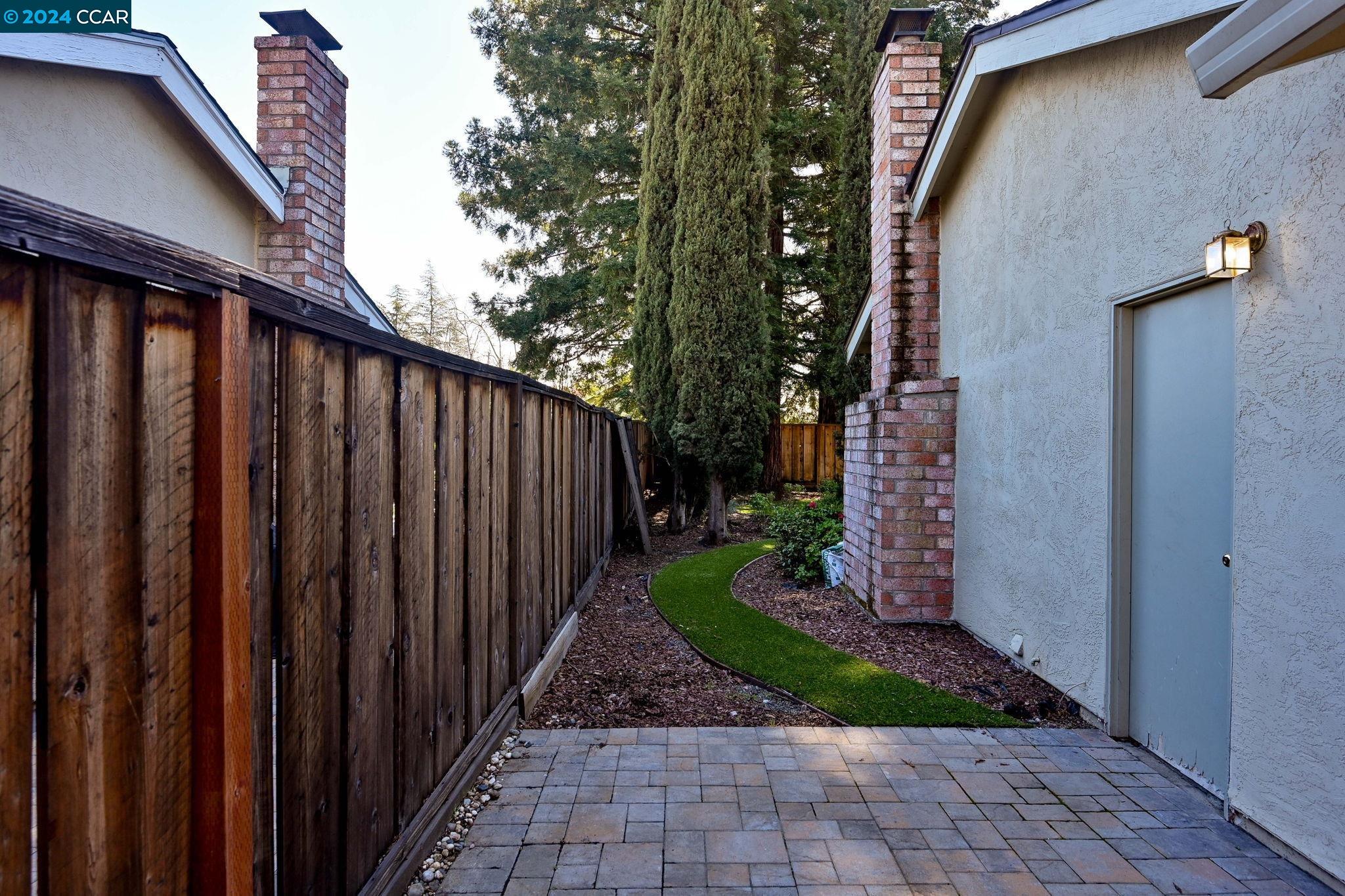 3008 Montevideo Dr