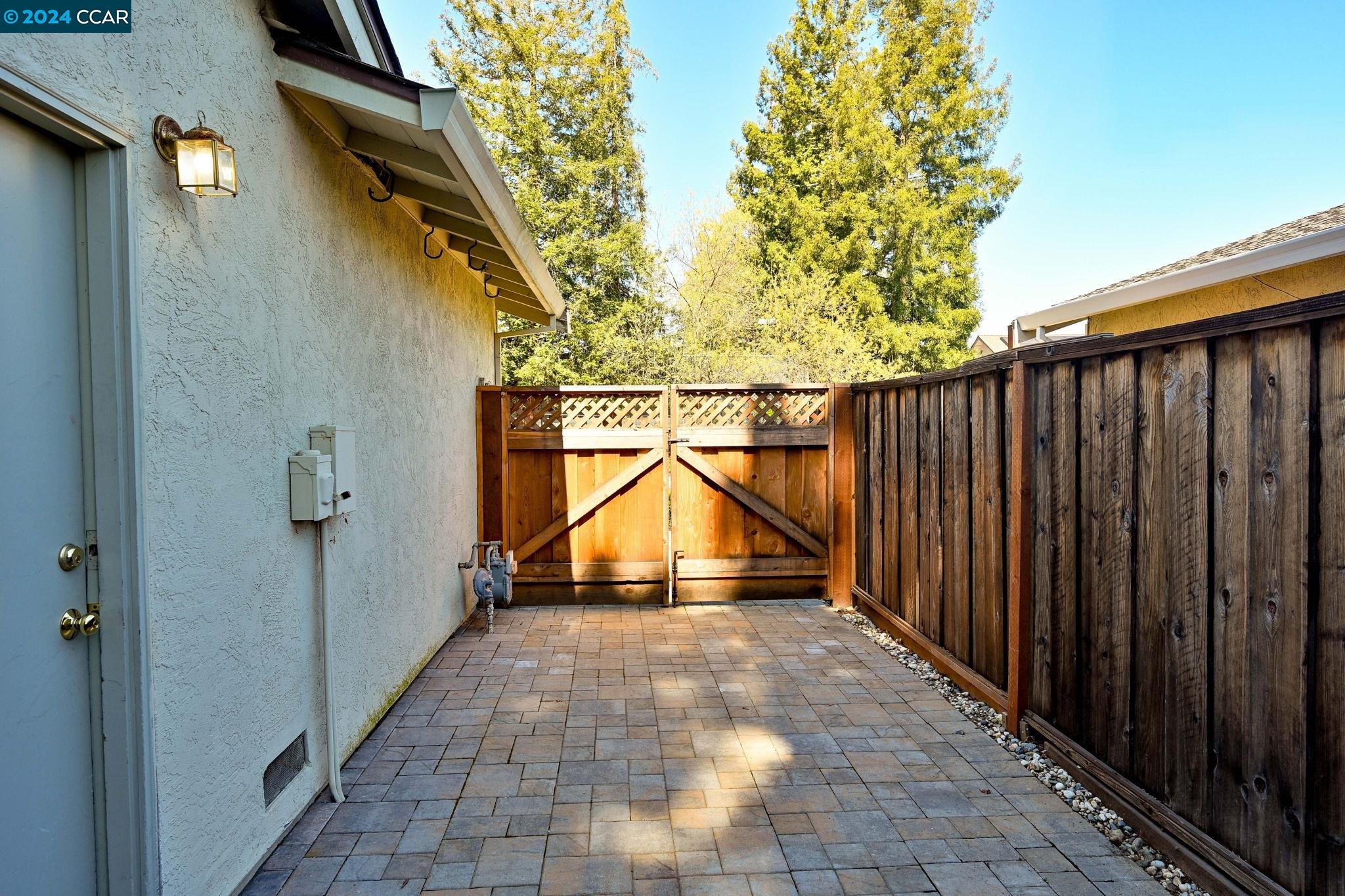 3008 Montevideo Dr
