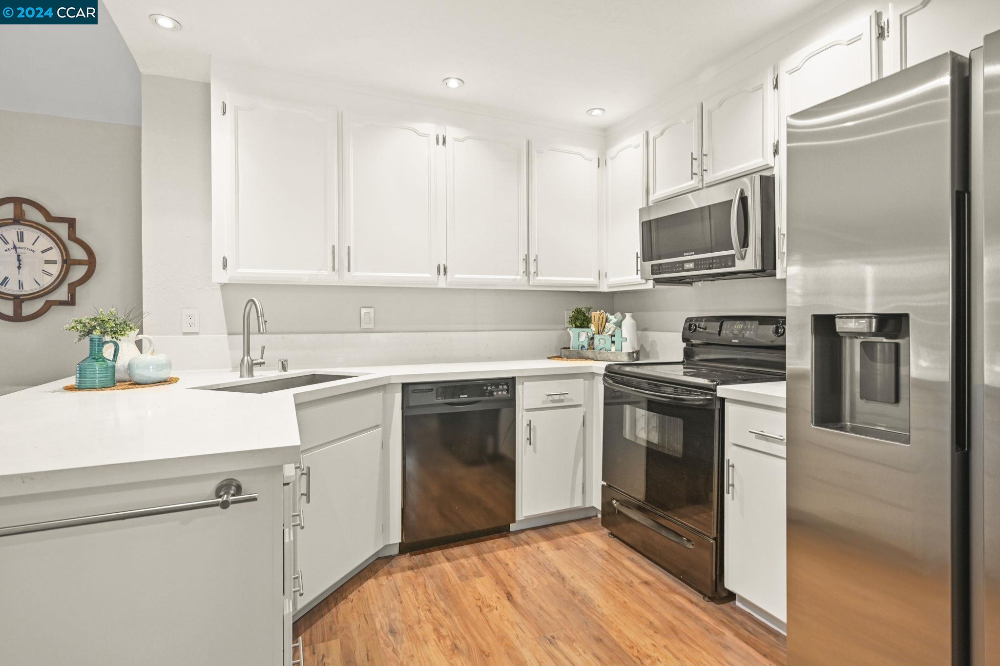 3008 Montevideo Dr