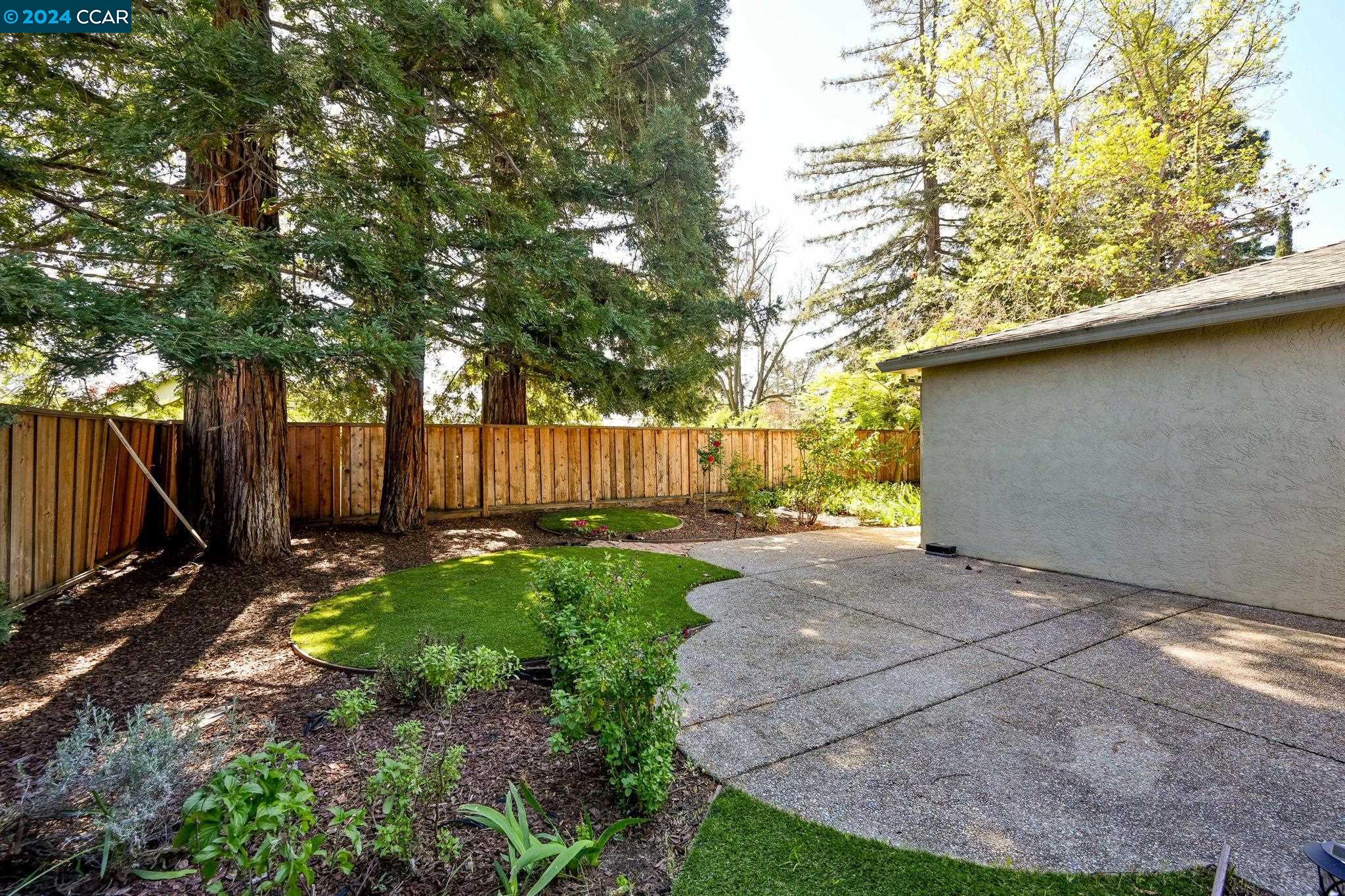 3008 Montevideo Dr