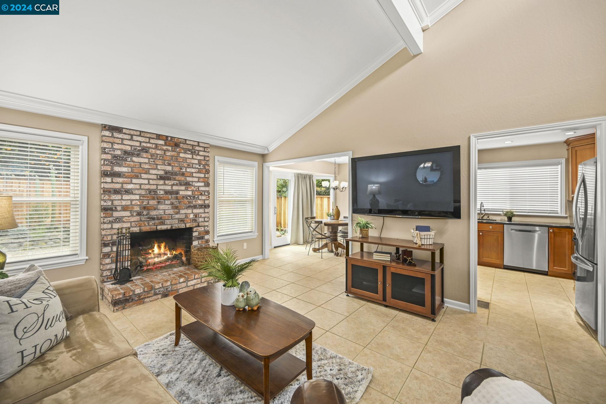 5016 Saint Dunstan Ct