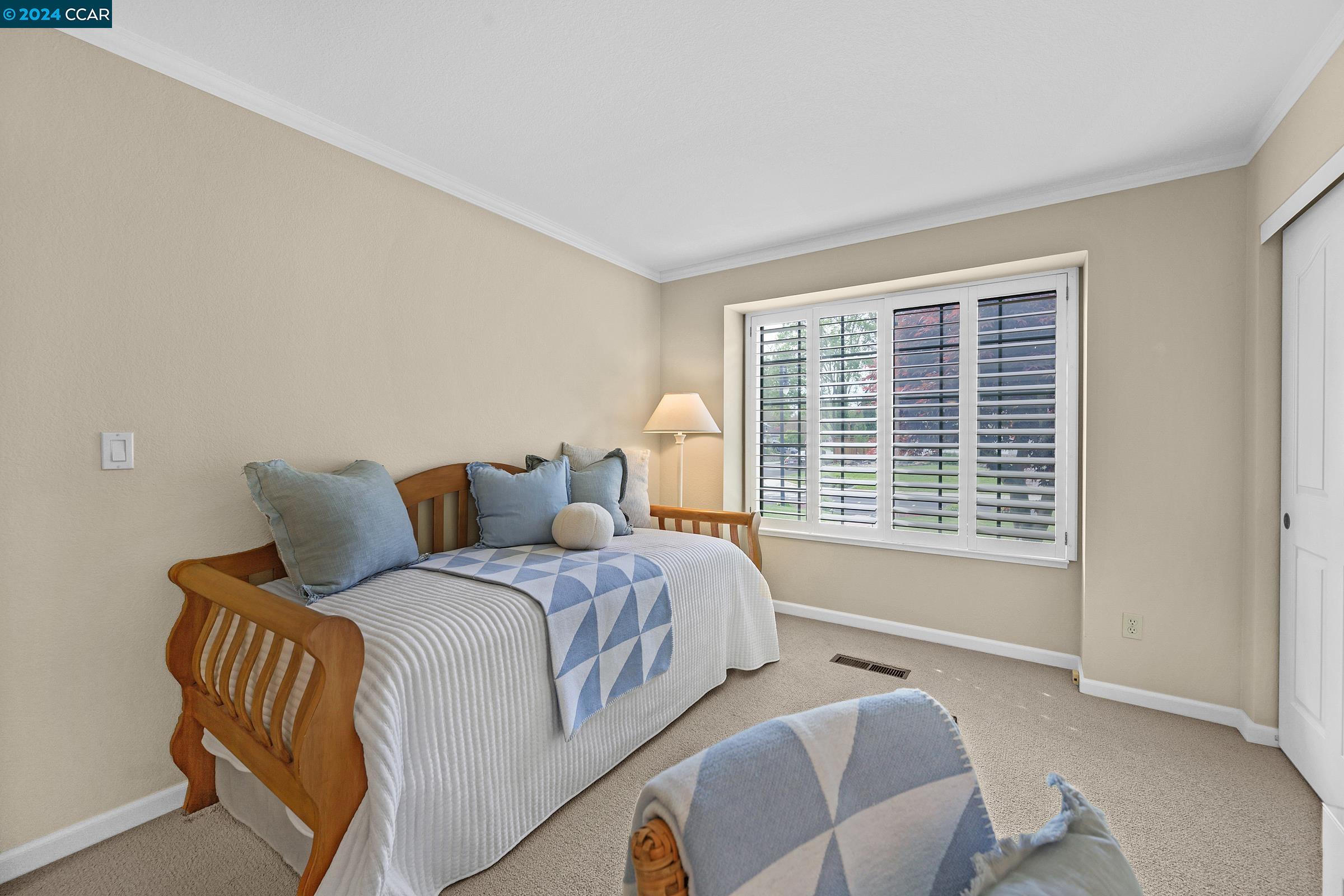 1000 Horizon Ct