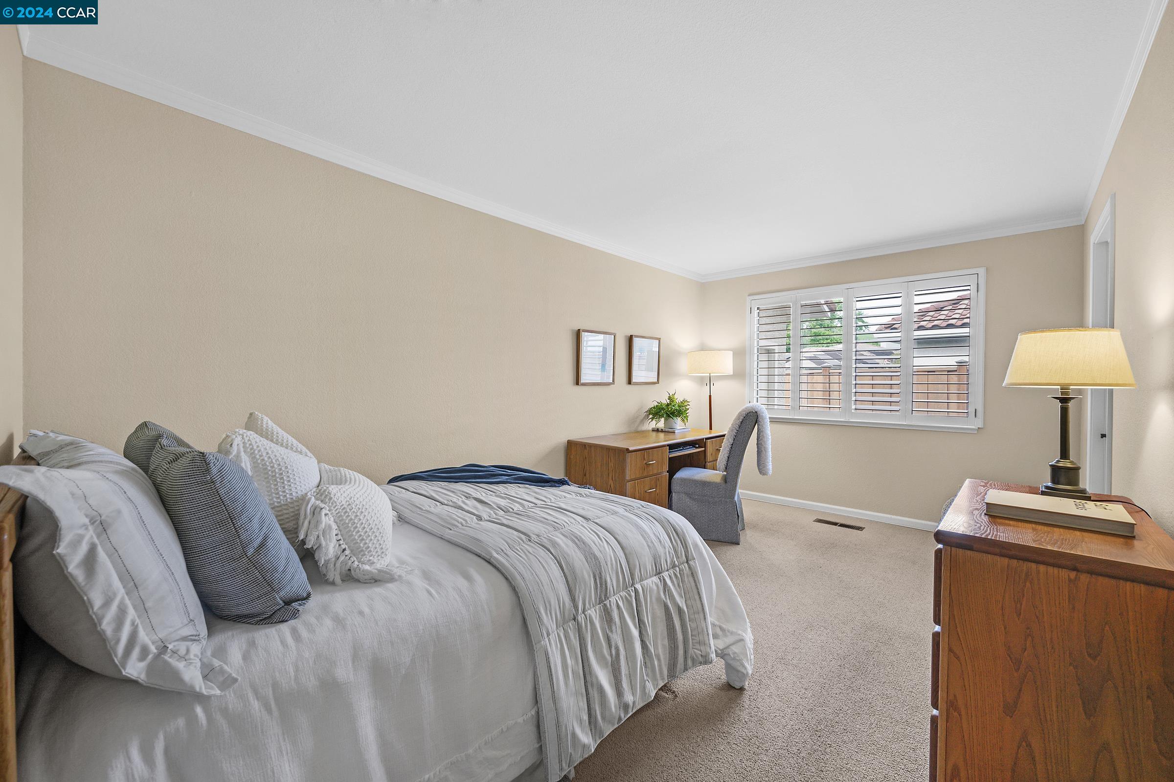1000 Horizon Ct