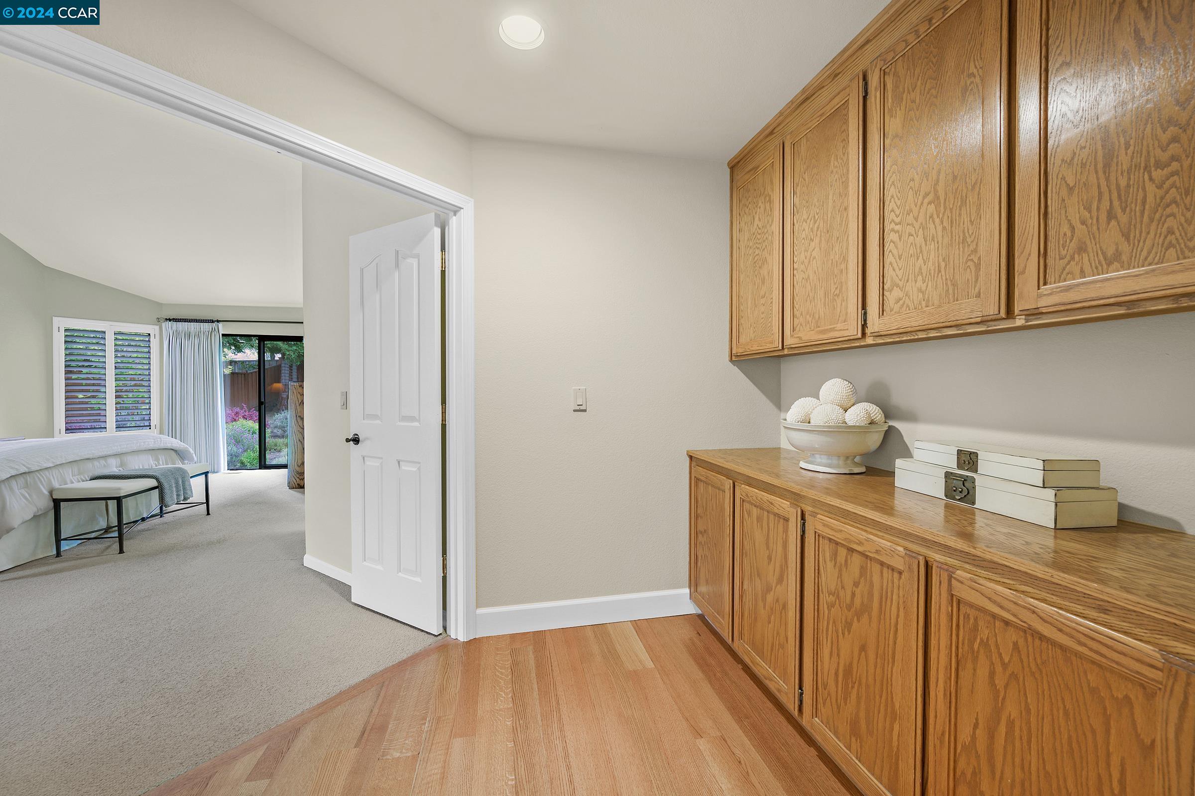 1000 Horizon Ct