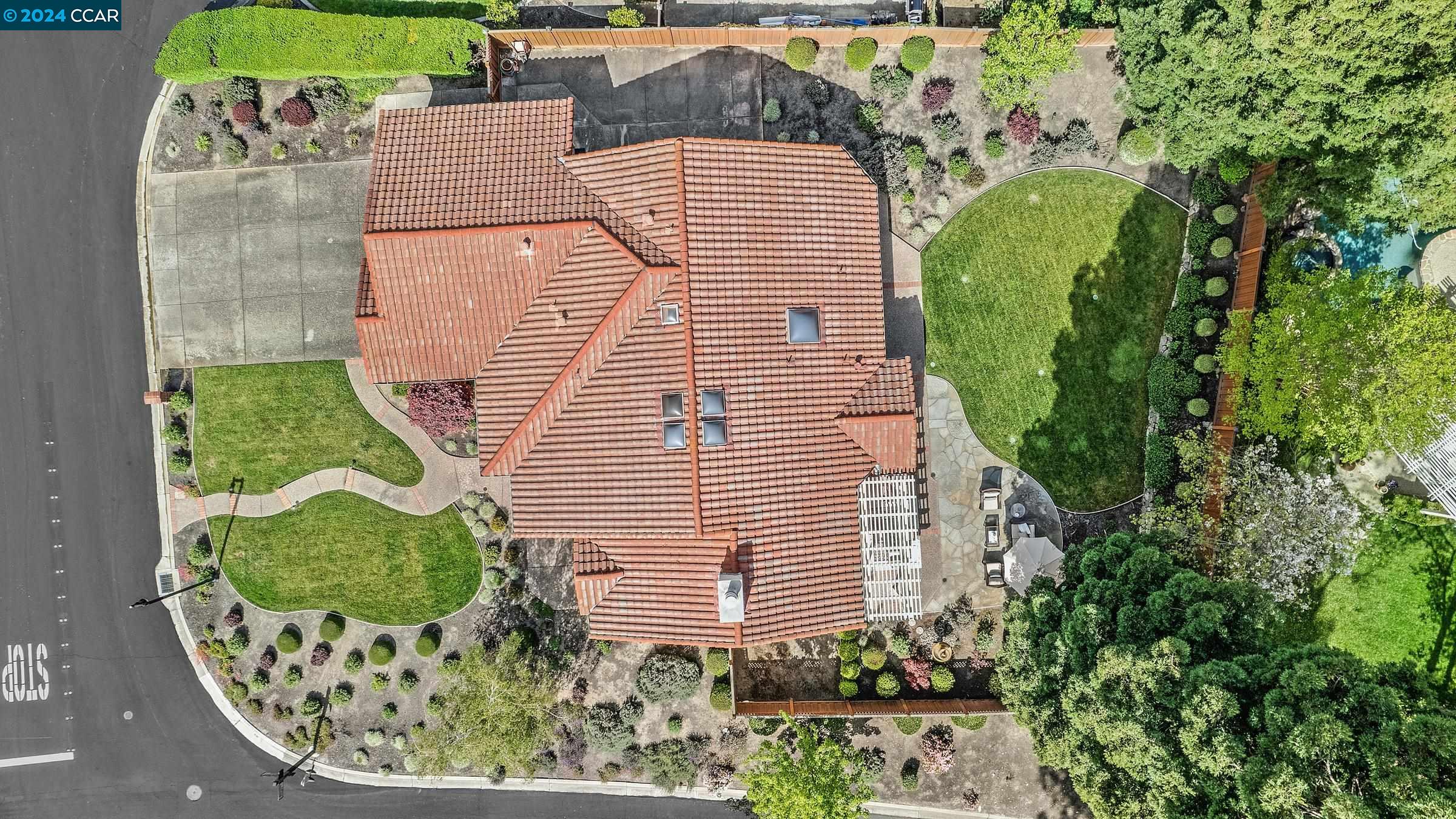 1000 Horizon Ct