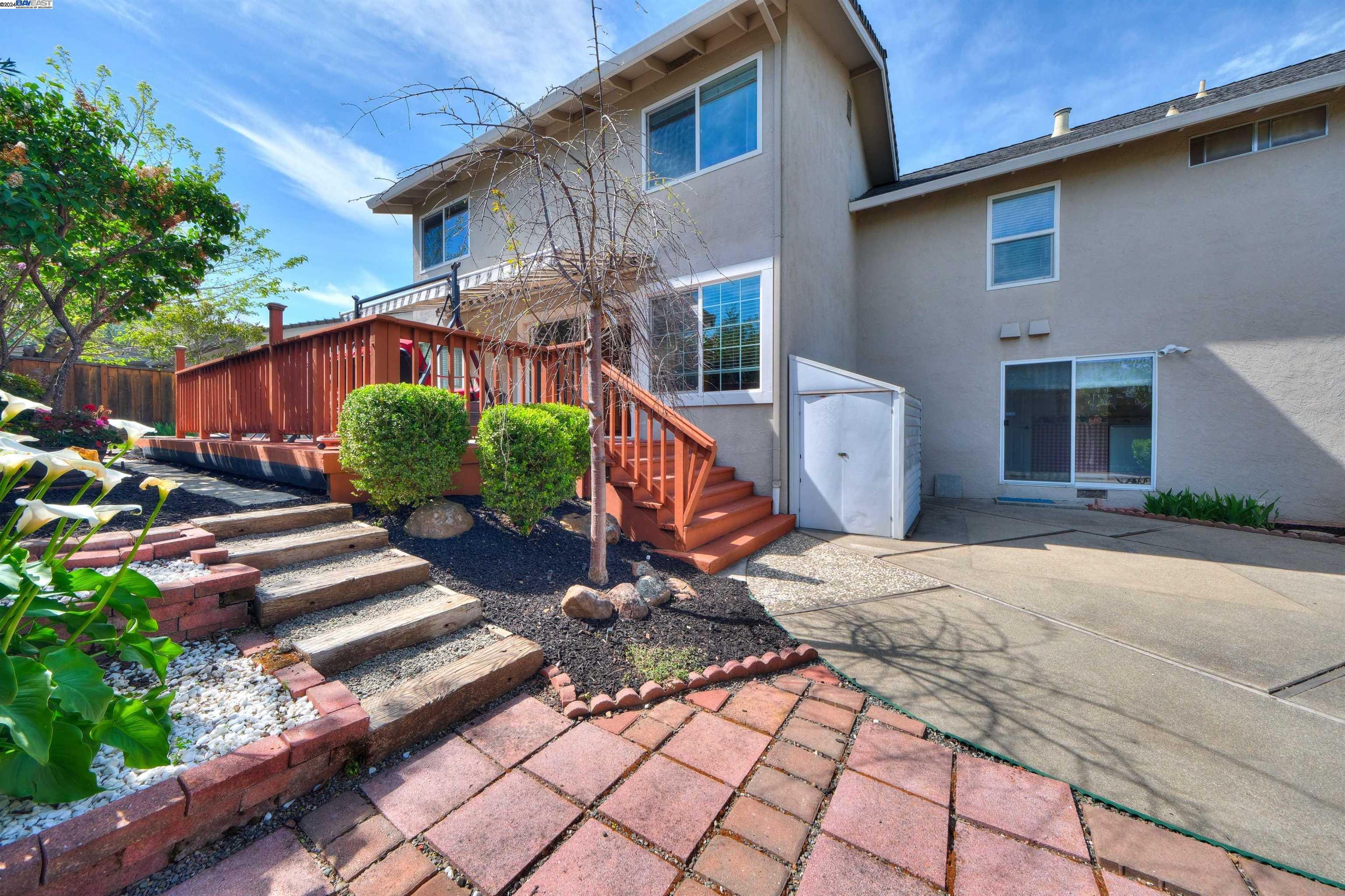 7778 Redbud Ct