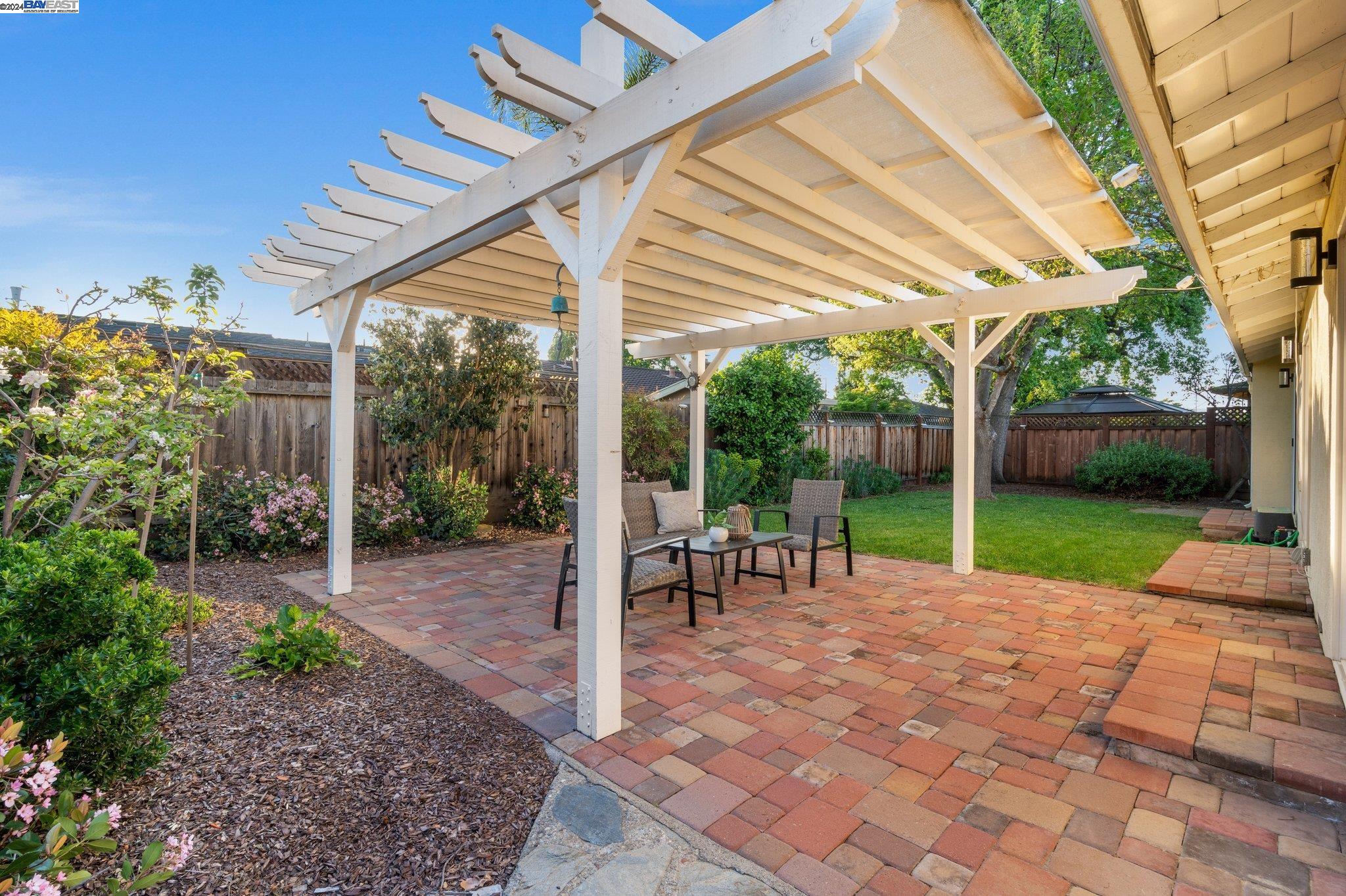739 Mayview Way