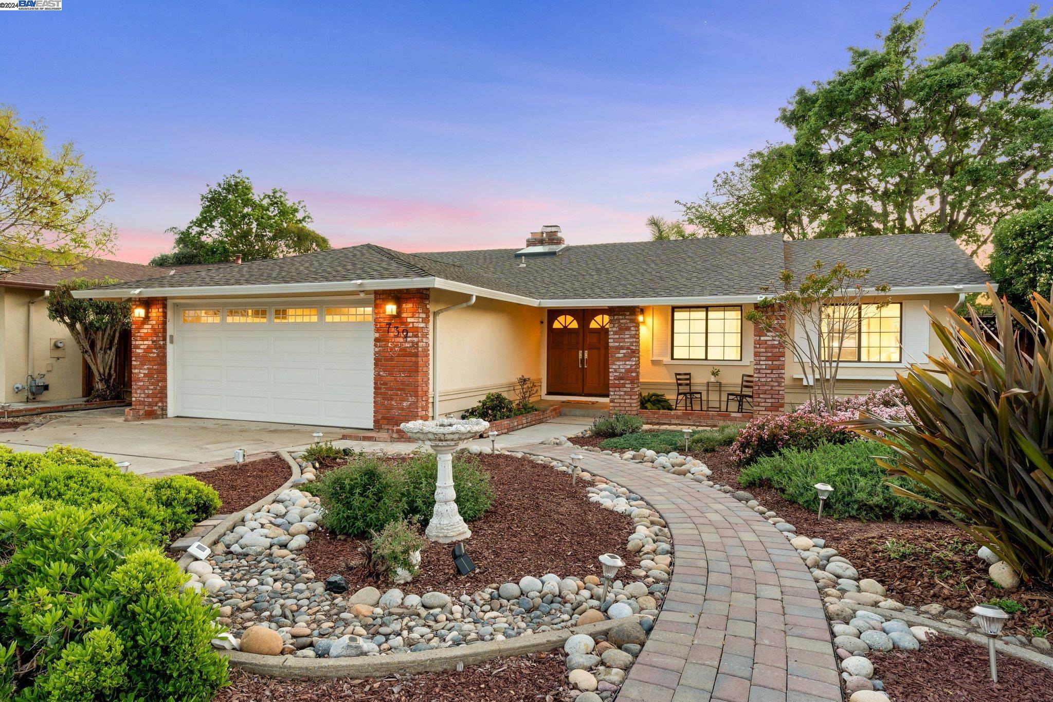 739 Mayview Way