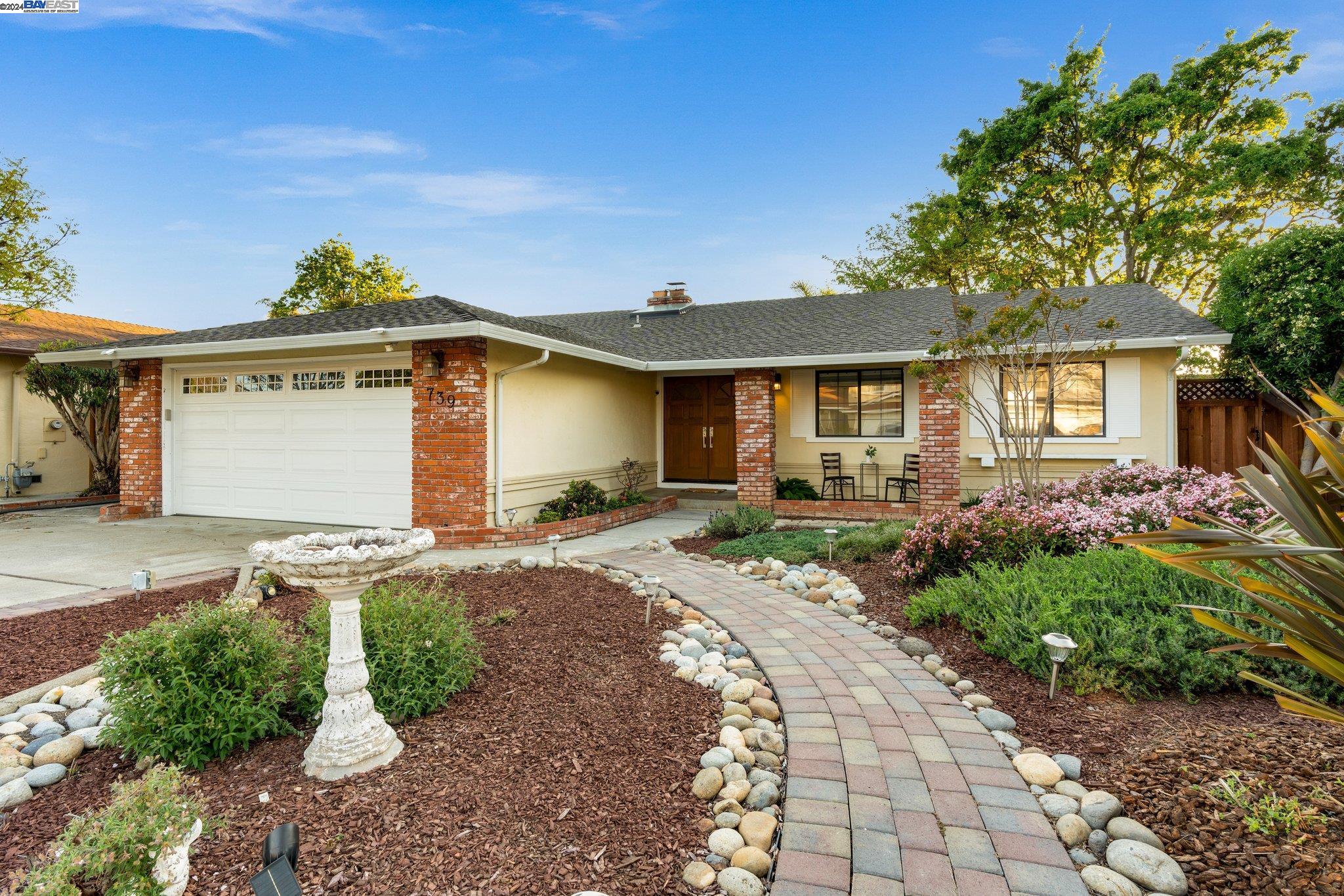 739 Mayview Way