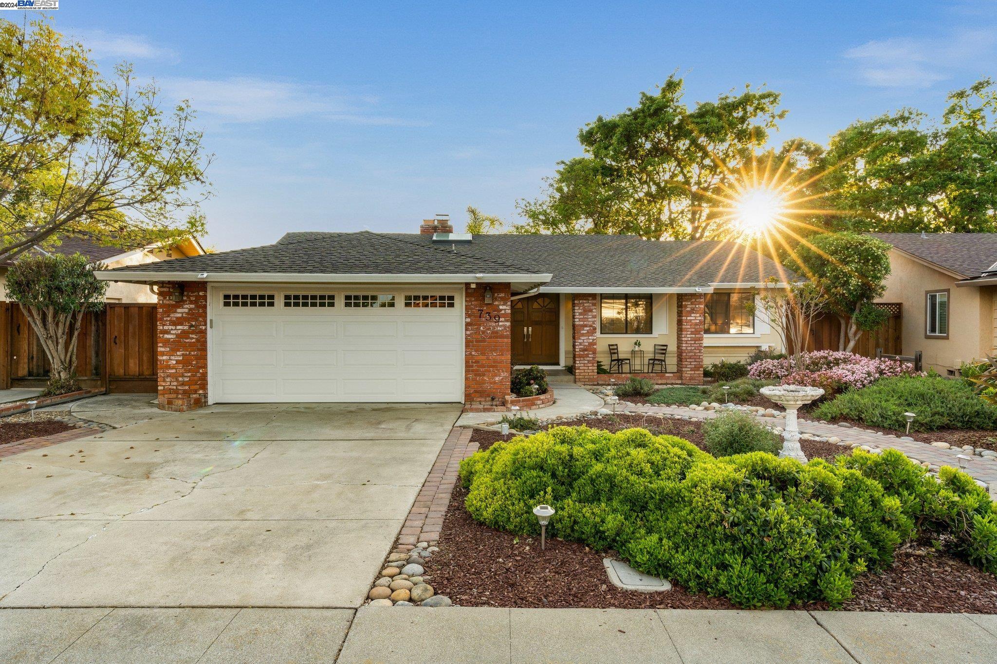739 Mayview Way