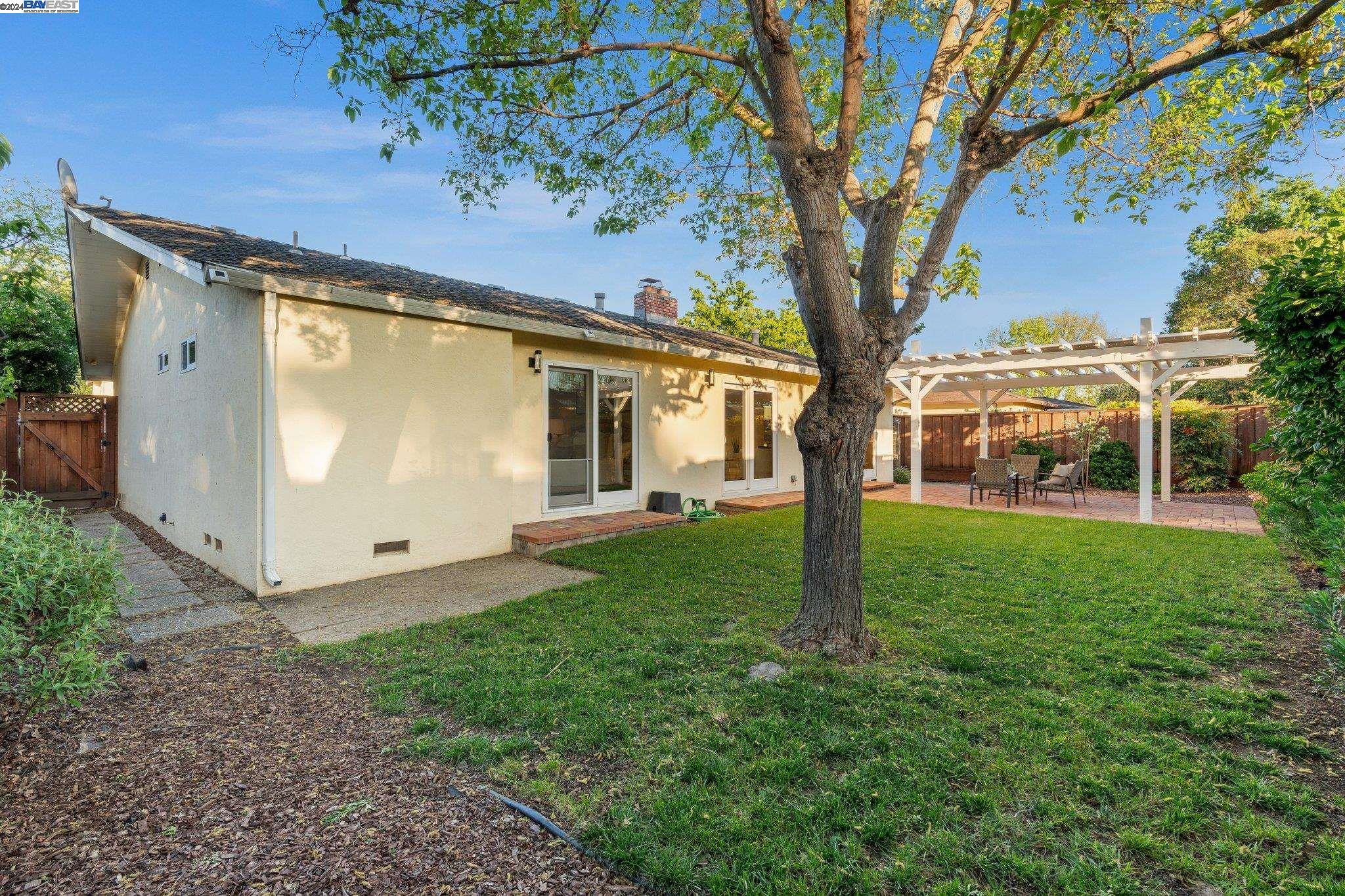 739 Mayview Way