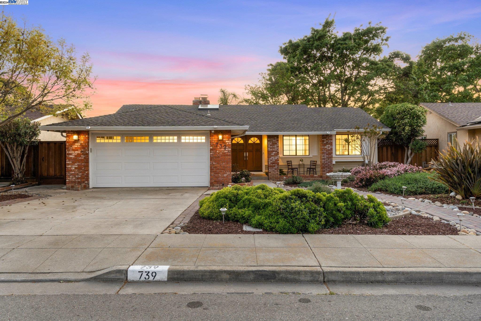 739 Mayview Way