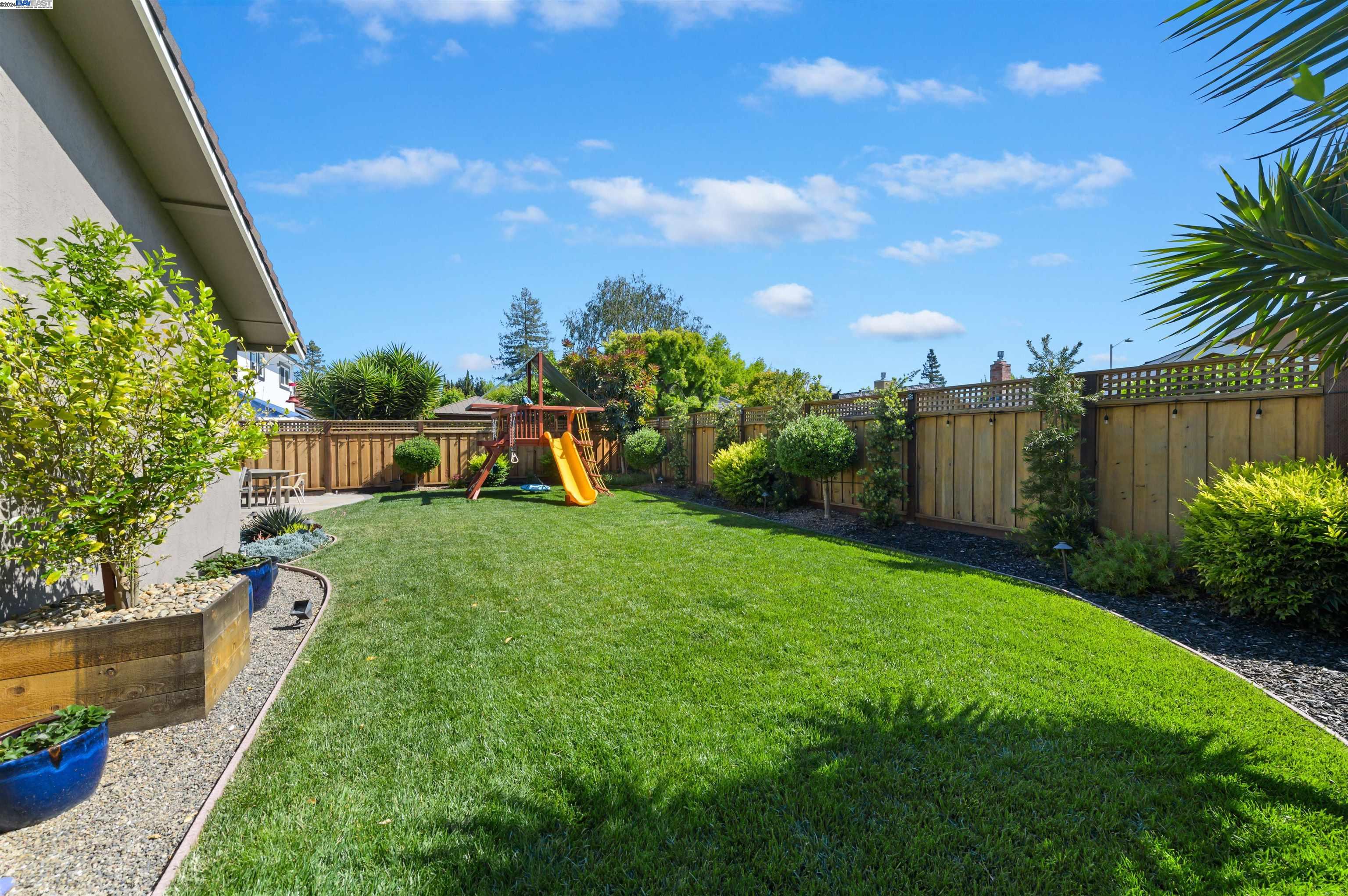 2506 Sanderling Dr