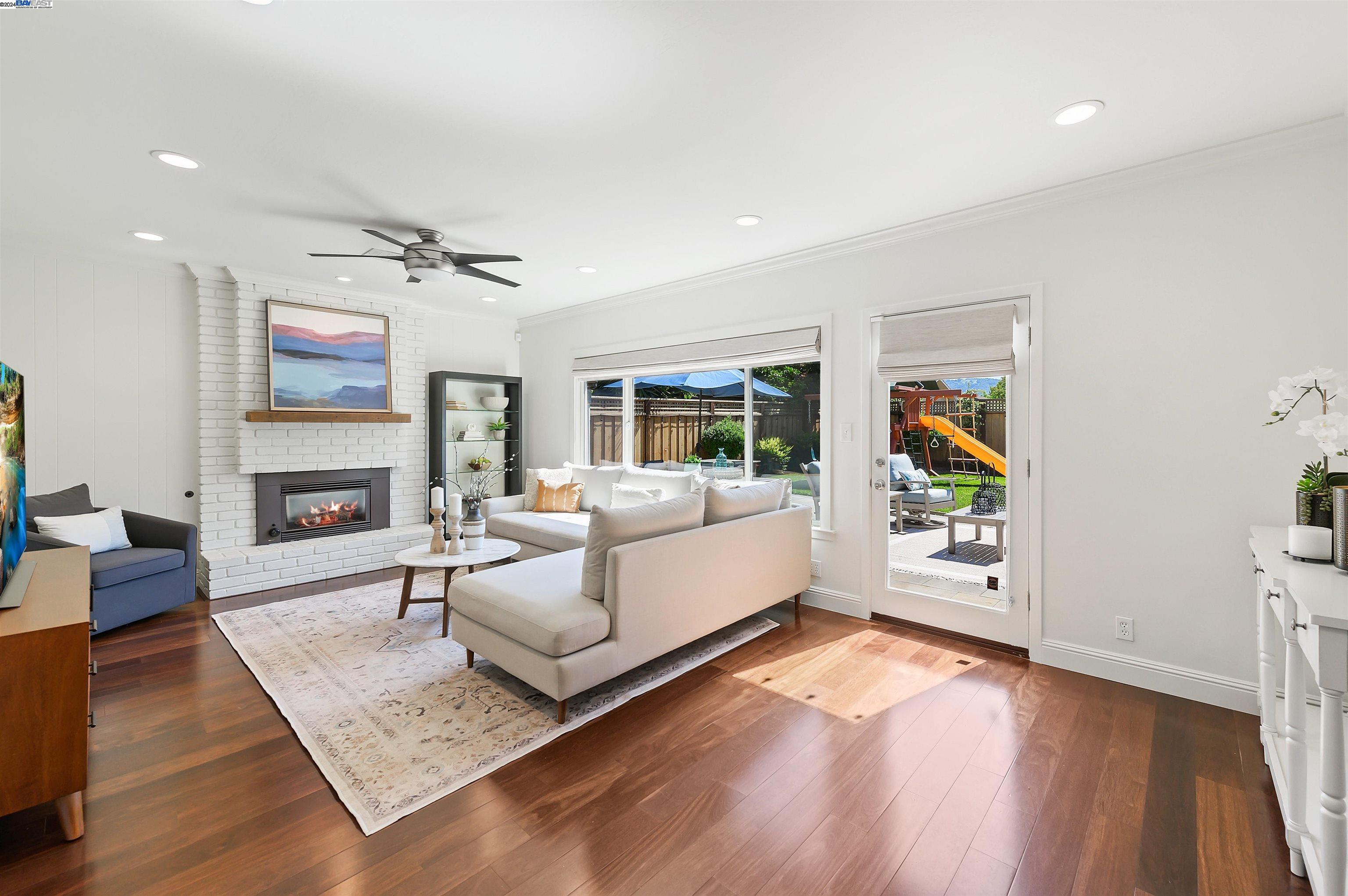 2506 Sanderling Dr