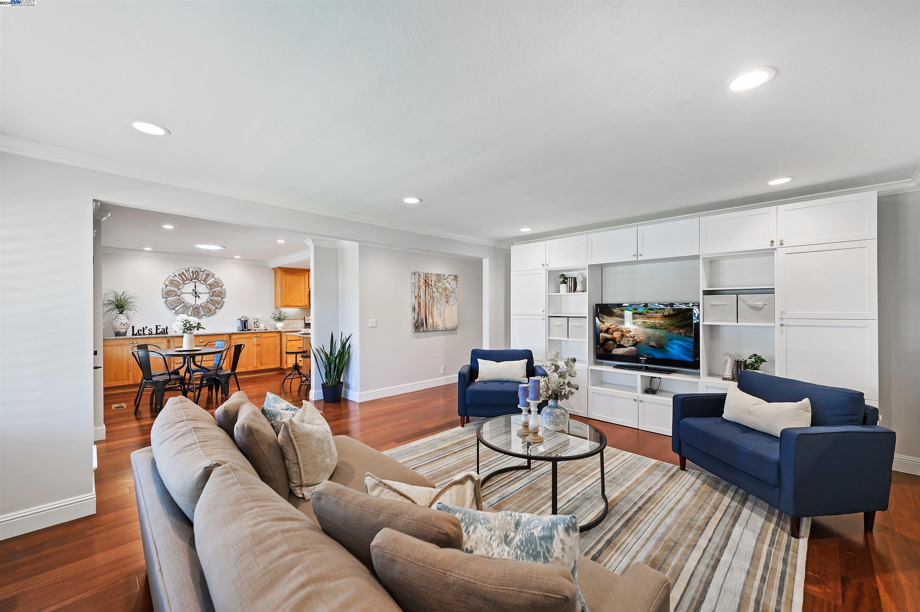 2506 Sanderling Dr